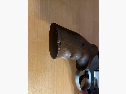 Smith & Wesson 357 Magnum