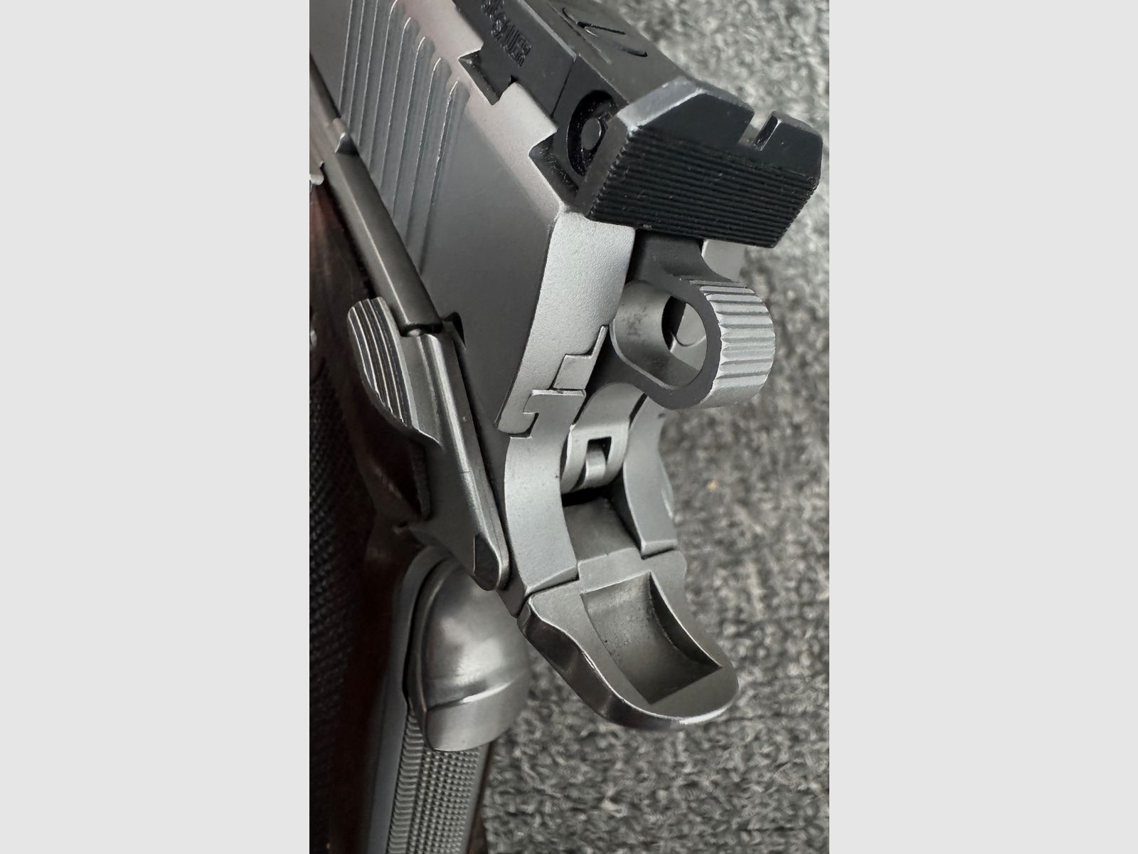 SigSauer 1911 Match Elite - 9mm Luger, image 8 of 11