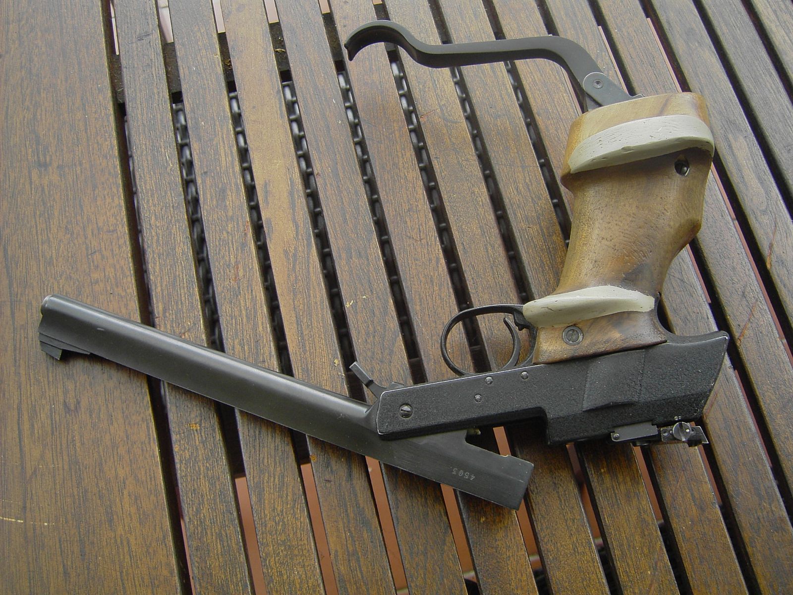 Luftpistole Sportschützen, Carl Walther Mod. 2