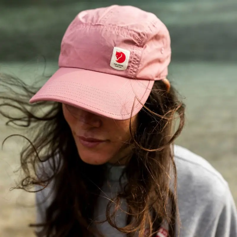 Czapka Fjällräven High Coast Wind Cap 12100004 - Dusty Rose (300), zdjęcie 2 z 4