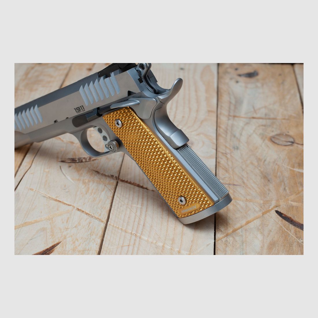 Poignées de pistolet Armanov PG1911L/PG1911M SpidErgo pour 1911, couleur : argent, taille : moyenne (régulière), image 2 sur 3