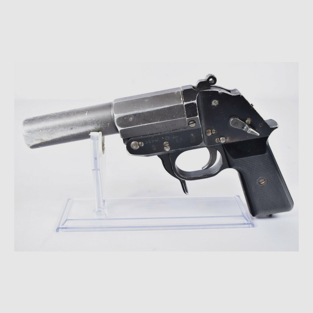 Suhl LP1​ 4 Signalpistolen