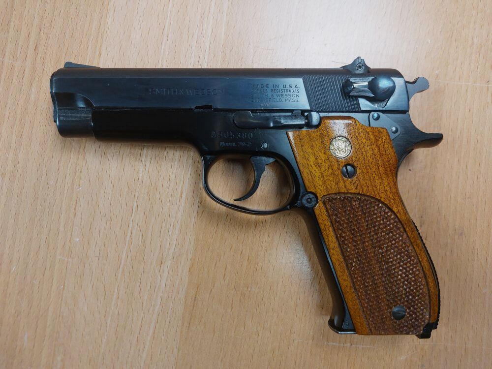 Smith & Wesson, USA M 39-2