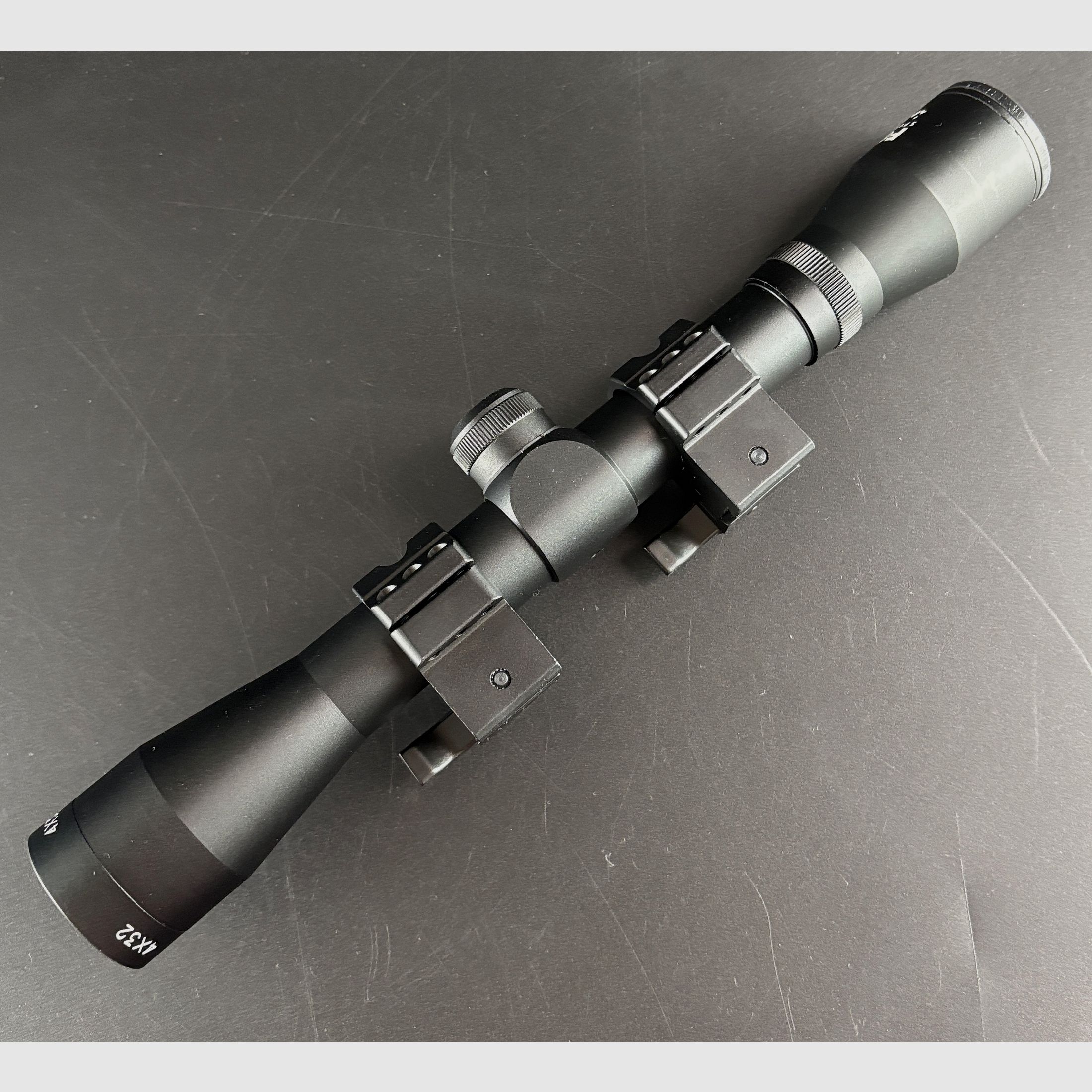 Exposant FOCUS In Sight 4x32 1/4 MOA Réticule 4A 108160-3 Lunette de tir