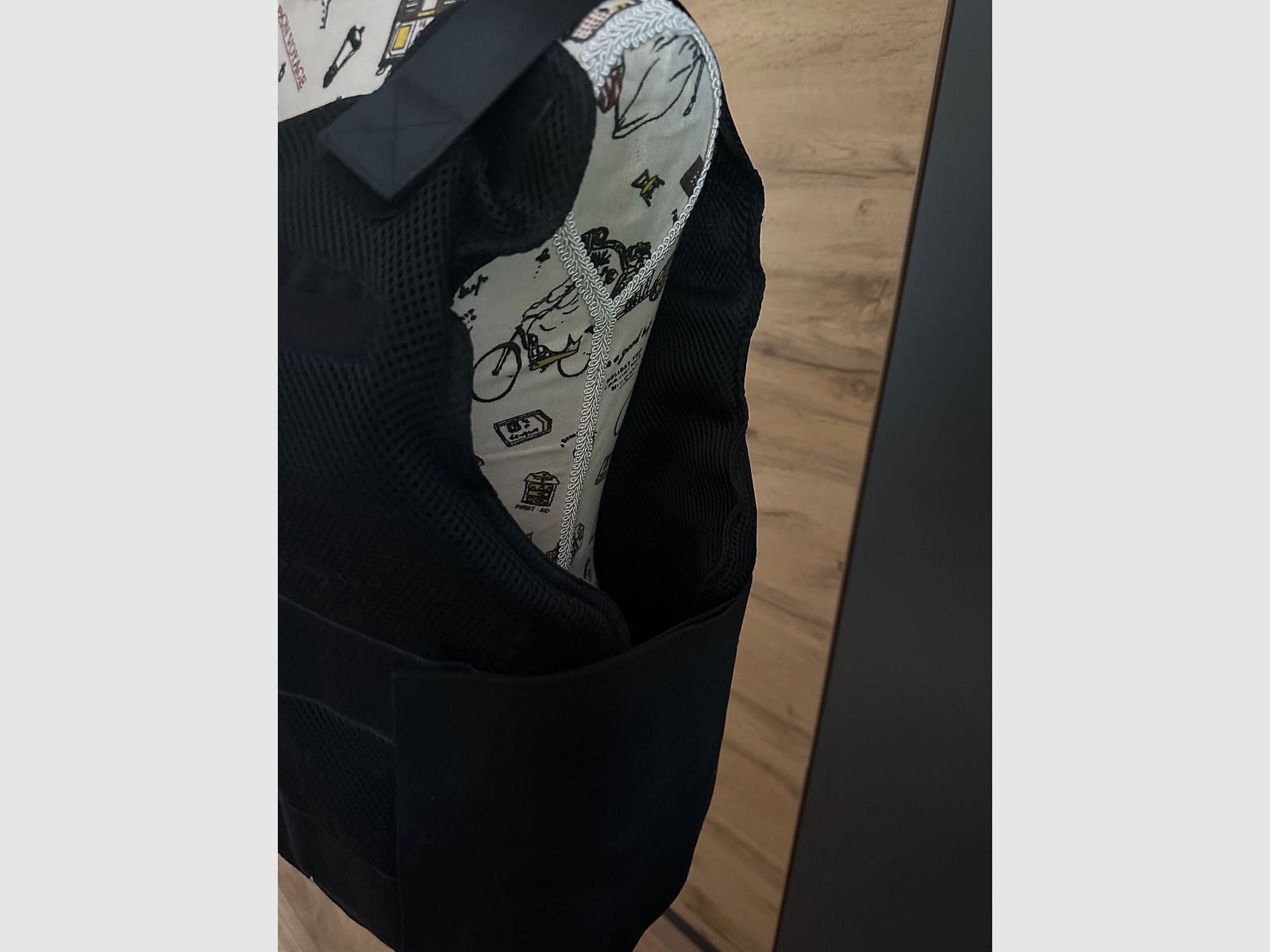 Armadillo Tex Unterziehweste stichfest zertifiziert VPAM KDIW 2004 K1 mit Flankenschutz