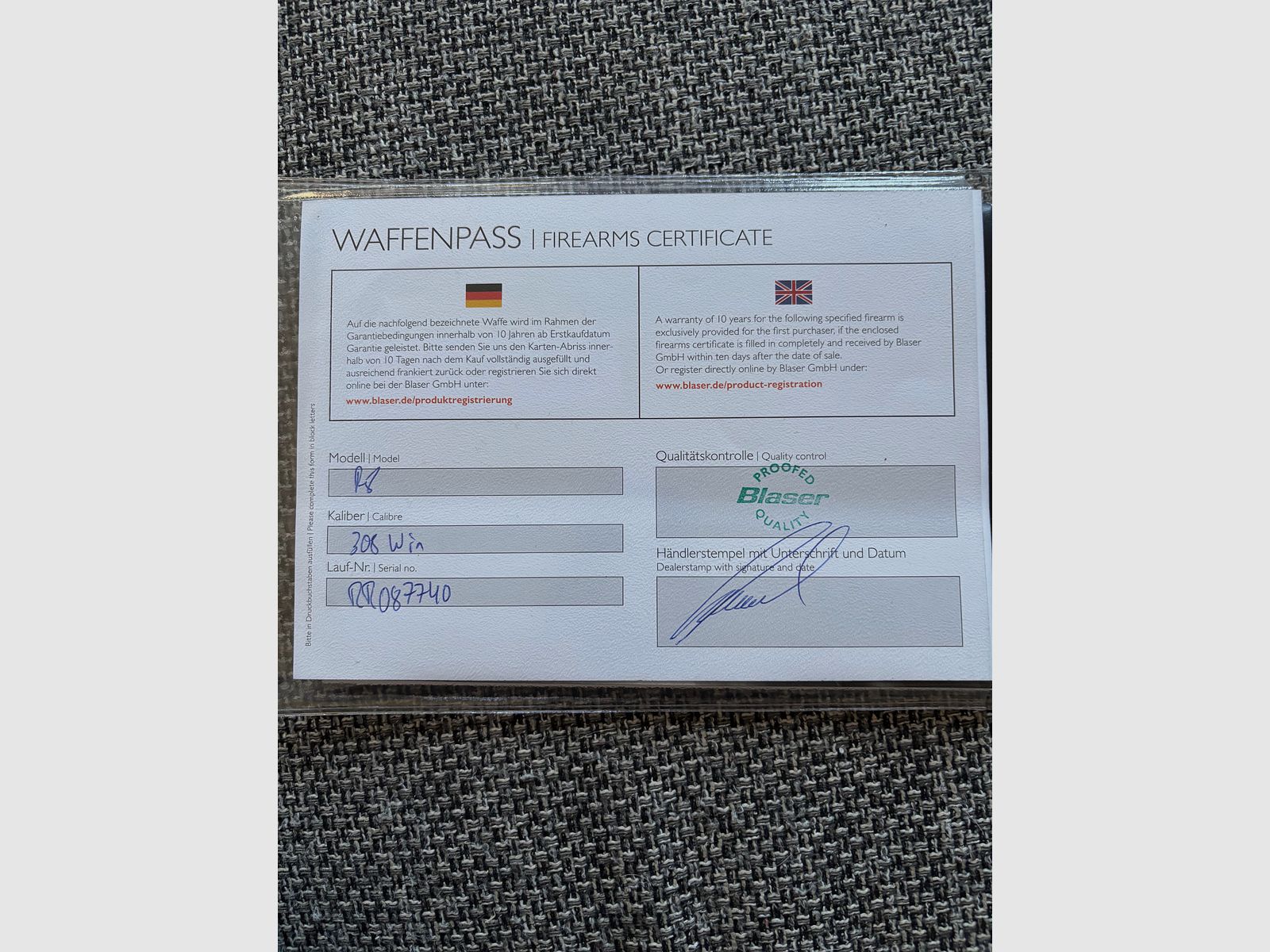 Blaser R8 Success, Holzschaft