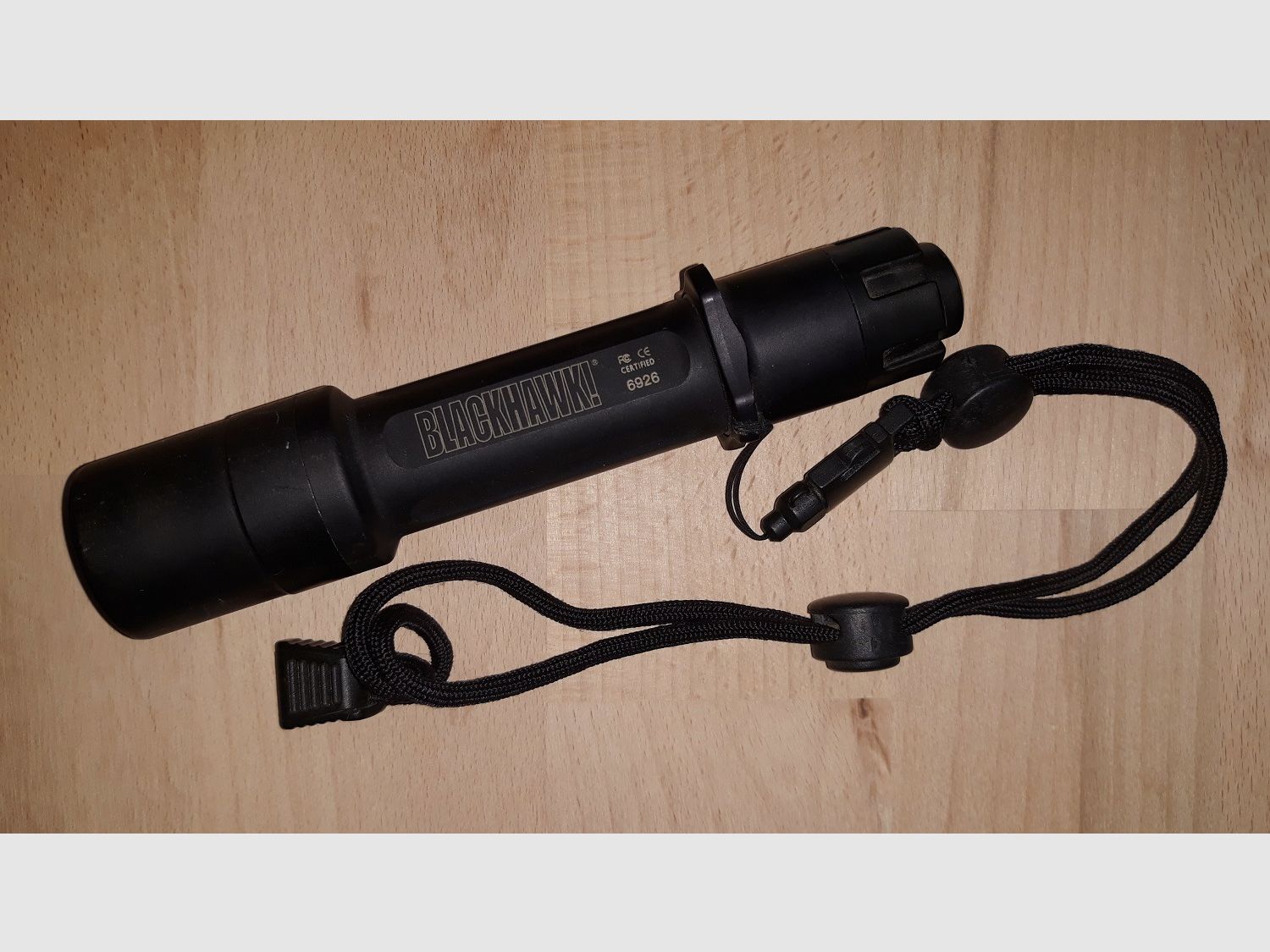 Blackhawk NIGHT-OPS latarka GLADIUS BLACK, zdjęcie 2 z 3