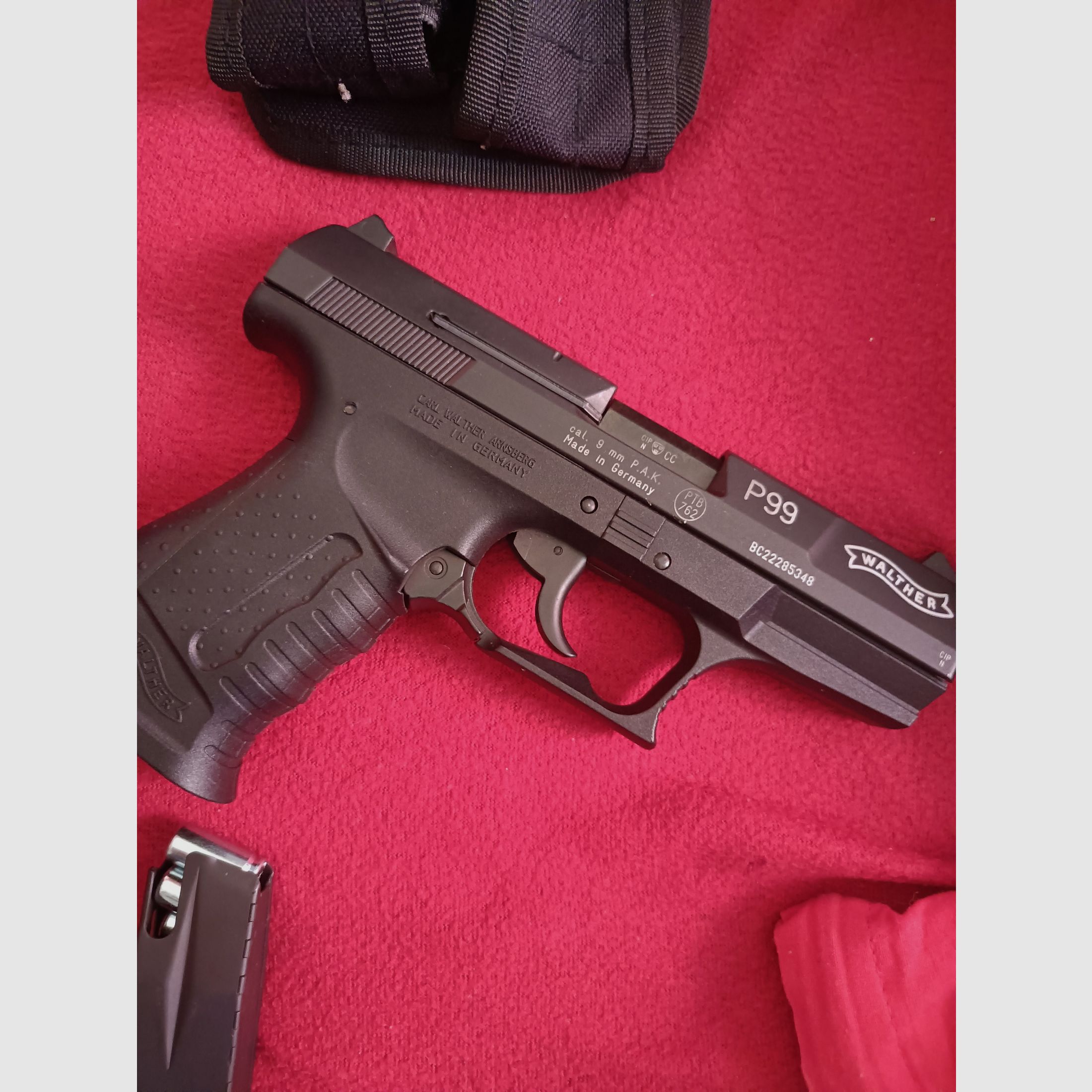Walther P99 einmal benutzt standart+32magazien brusthalfter ca 400st. 9mm p.a.k.