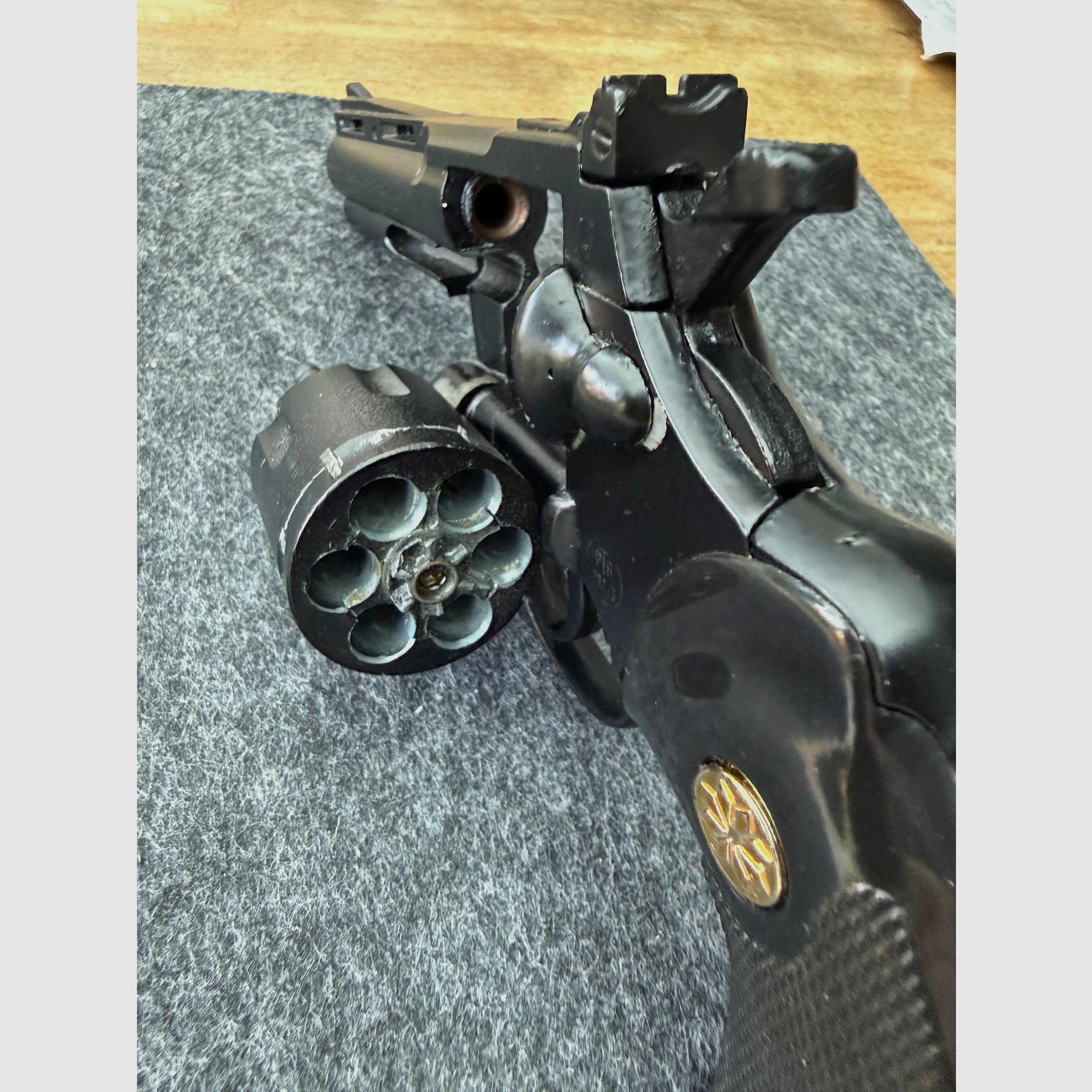 UMAREX model Python. Caliber 9 mm blank (.380 blank). Black