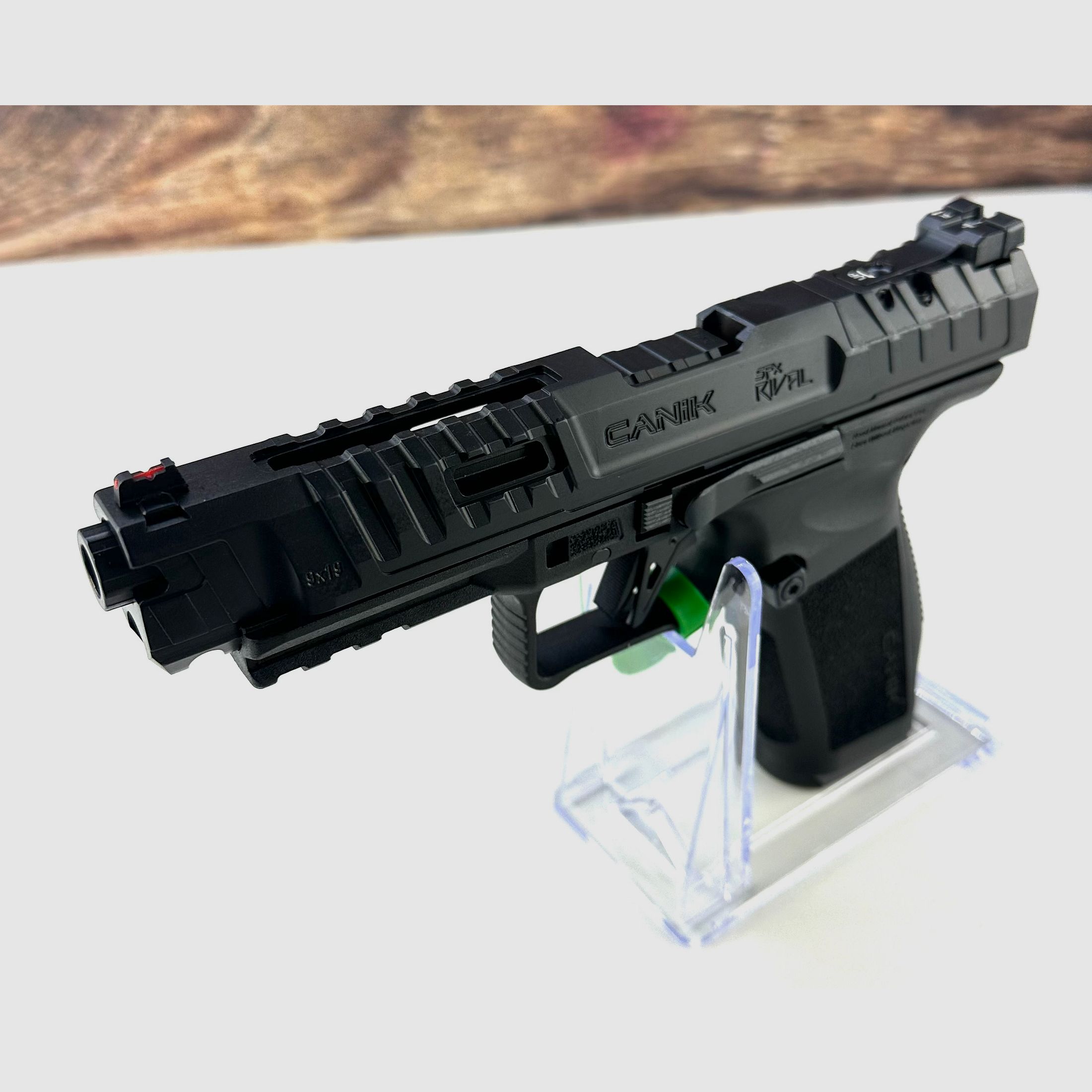 Pistolet Canik TP9 SFx Rival Dark Side calibre 9x19 avec accessoires