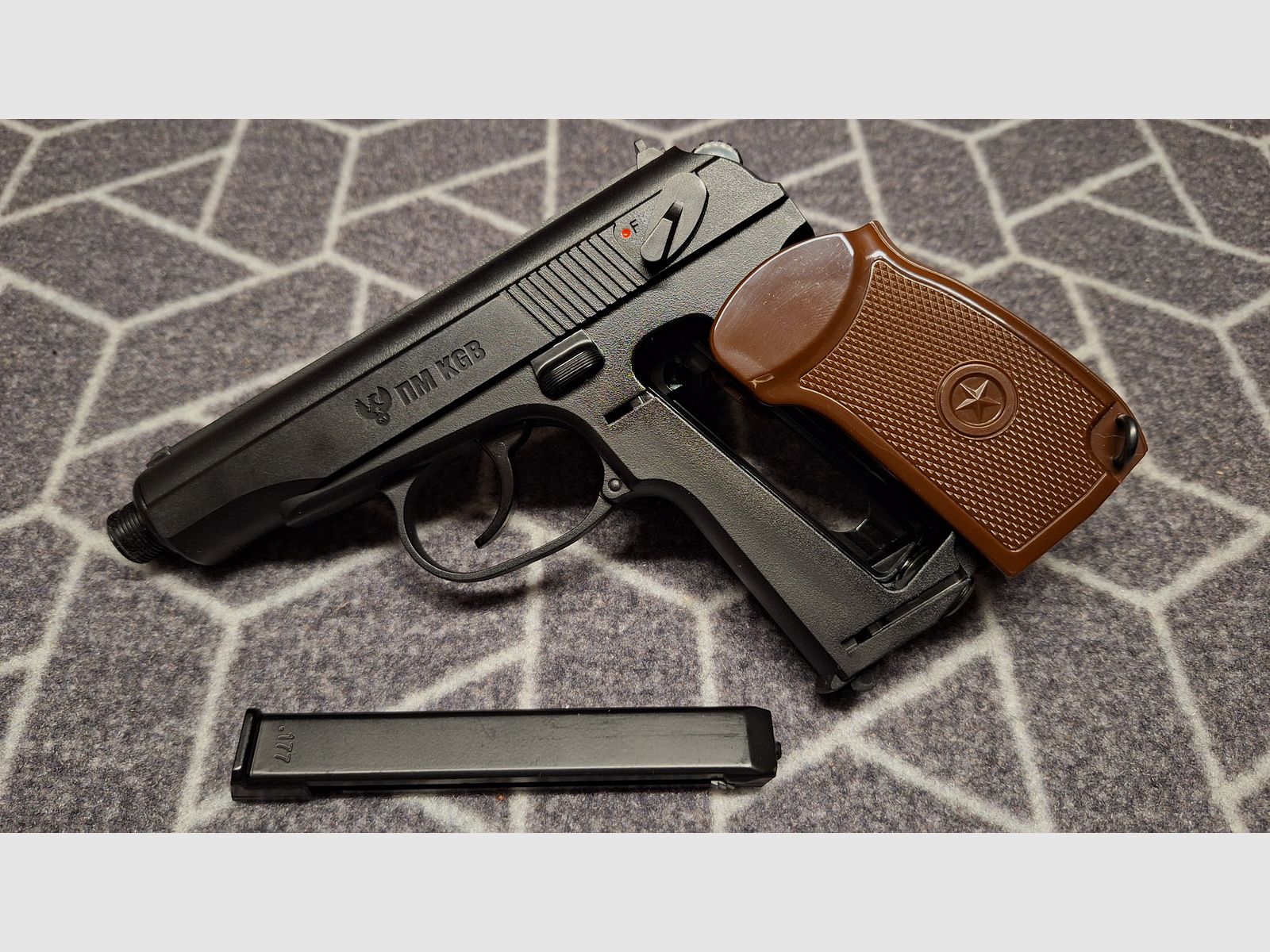 Umarex Legends PM KGB - Pistola Co2 4,5 mm NUOVA!