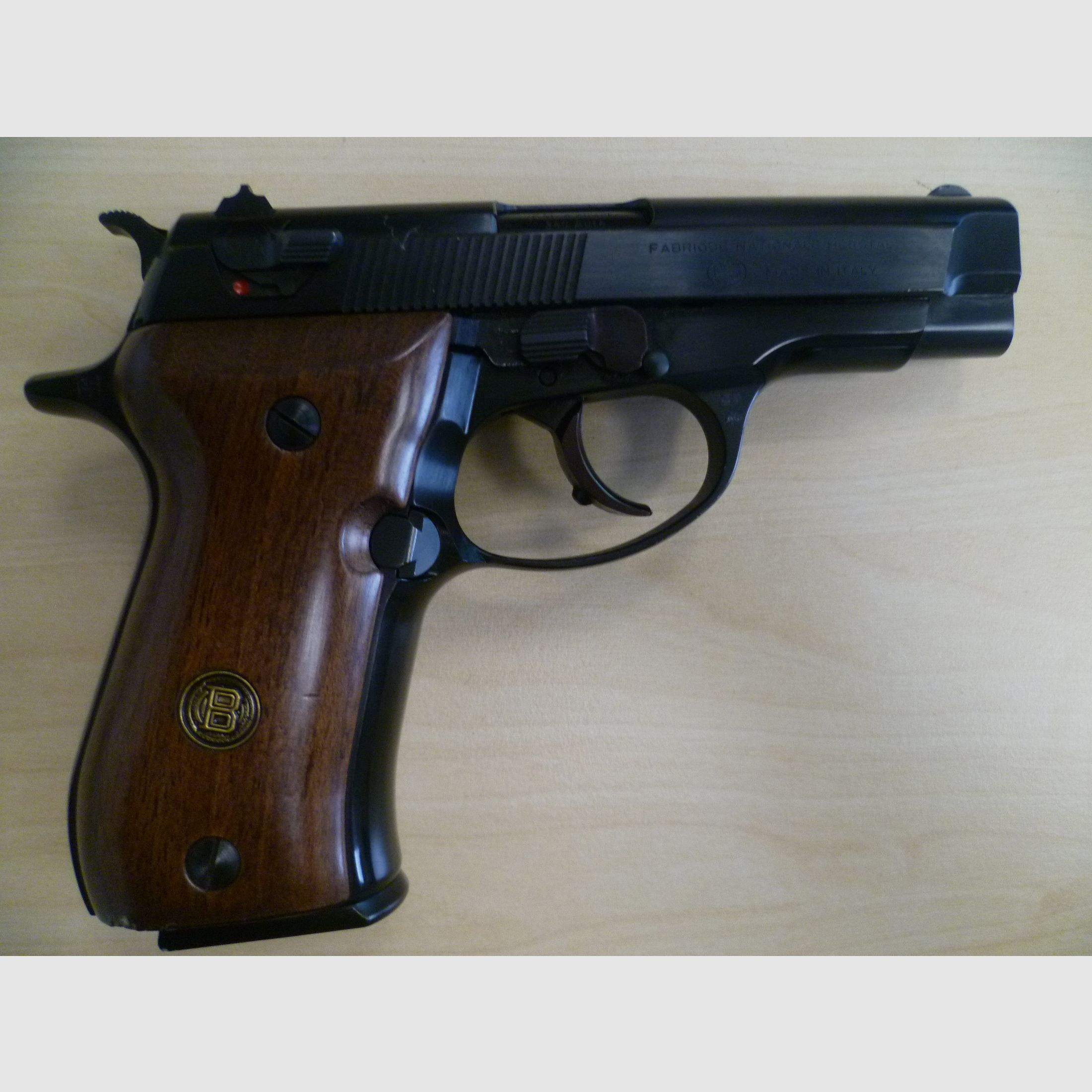 Pistole FN Beretta BDA-380  -  9 mm kurz