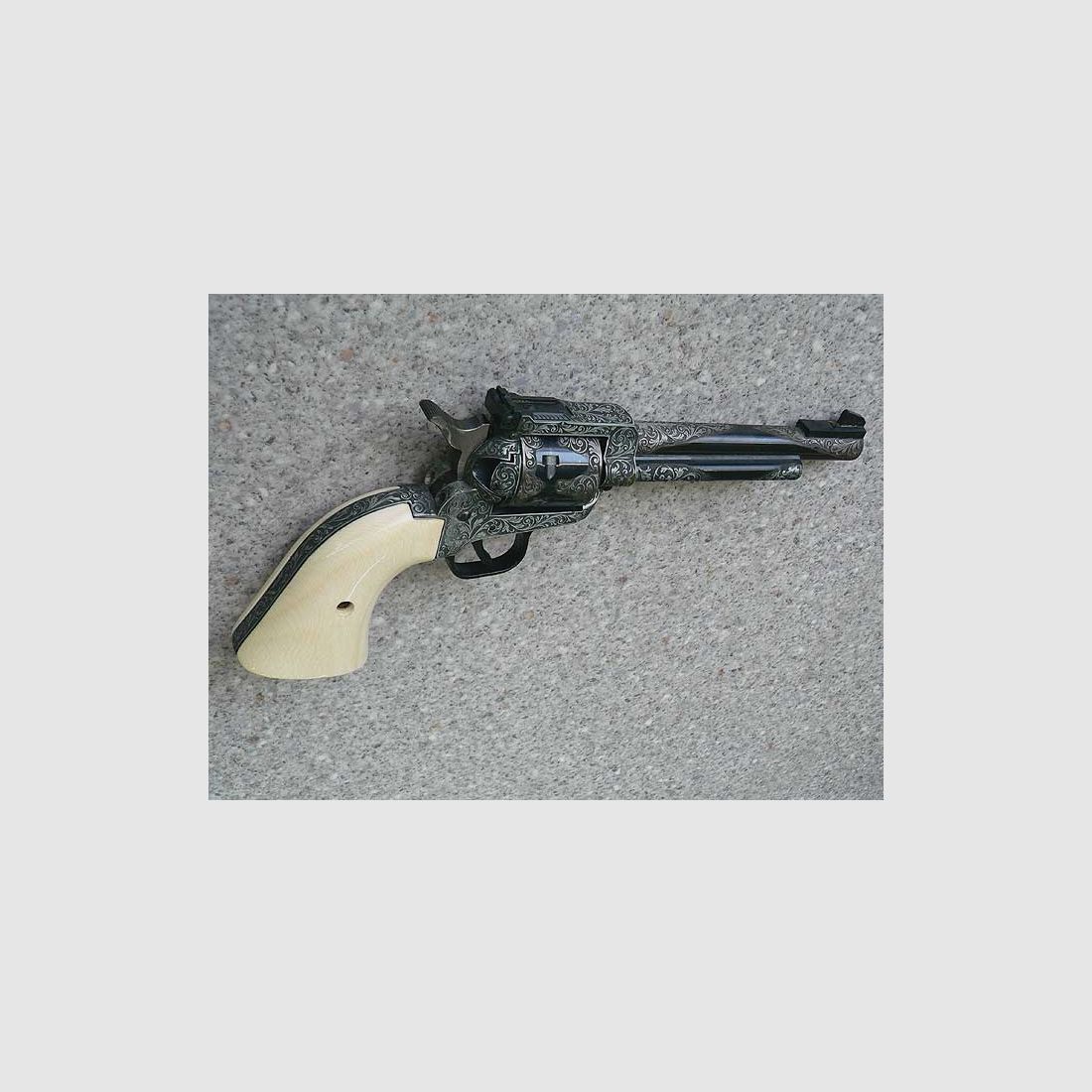 Ein Paar Revolver Cuno Melcher ME6, Kal. 6 mm Flobert