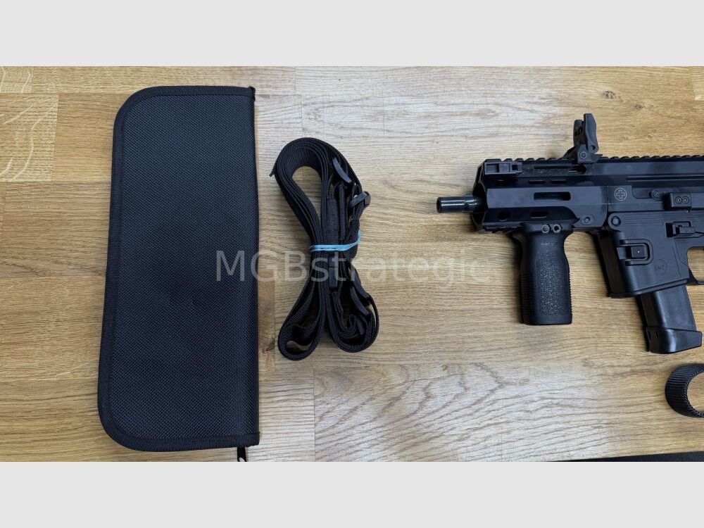 B&T AG SPC9 PDW G - halbautom. Pistole 9mmLuger Lower für Glock 9mm Magazine