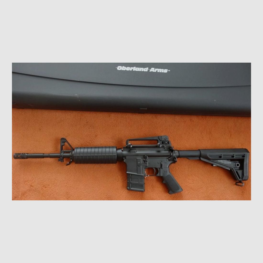 Oberland Arms	 SL-Büchse Oberland Arms: Black Label M4 Cal. 223 Rem.