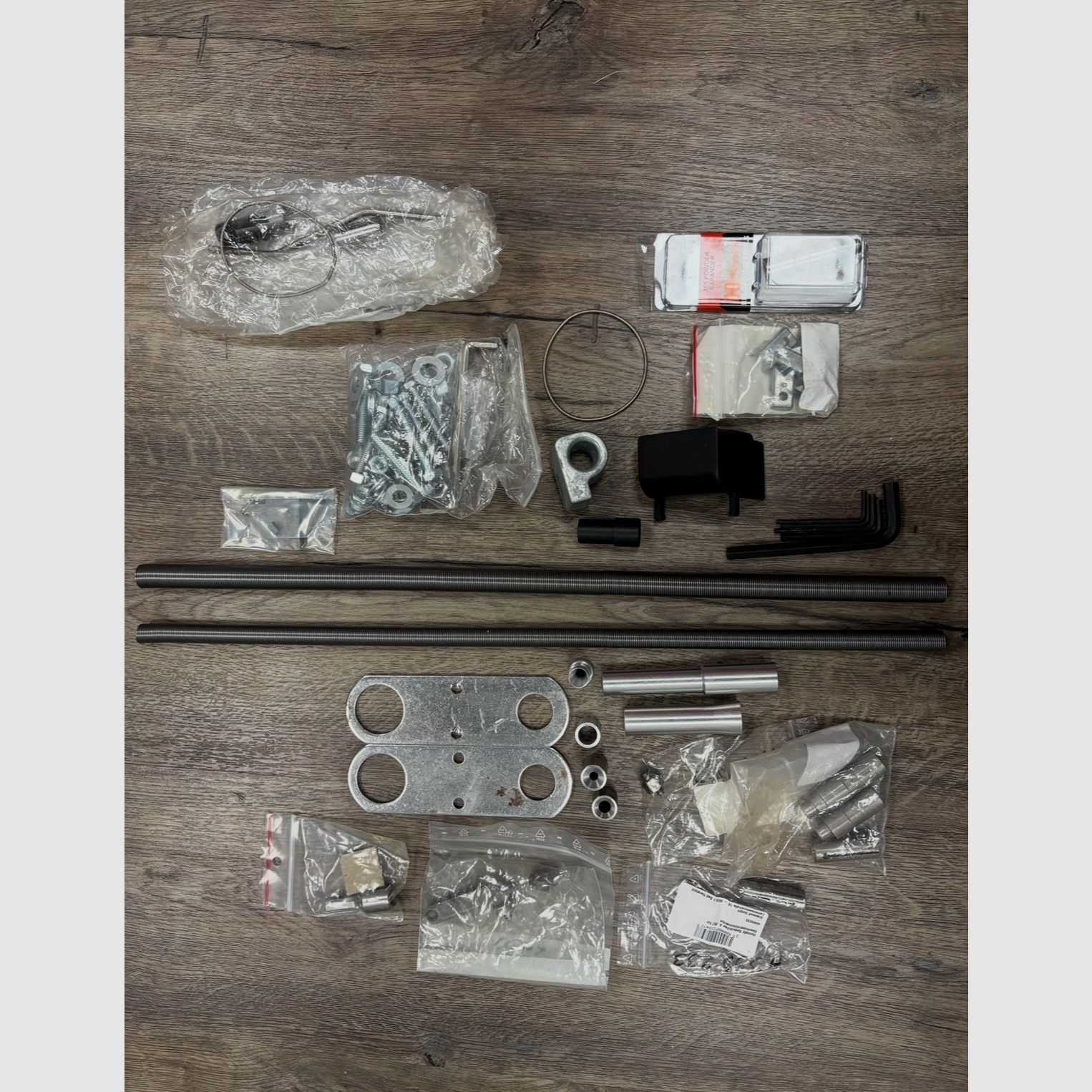 Hornady Ammoplant 5-stanowiskowa prasa do reloading z pełnym wyposażeniem w stanie nowym