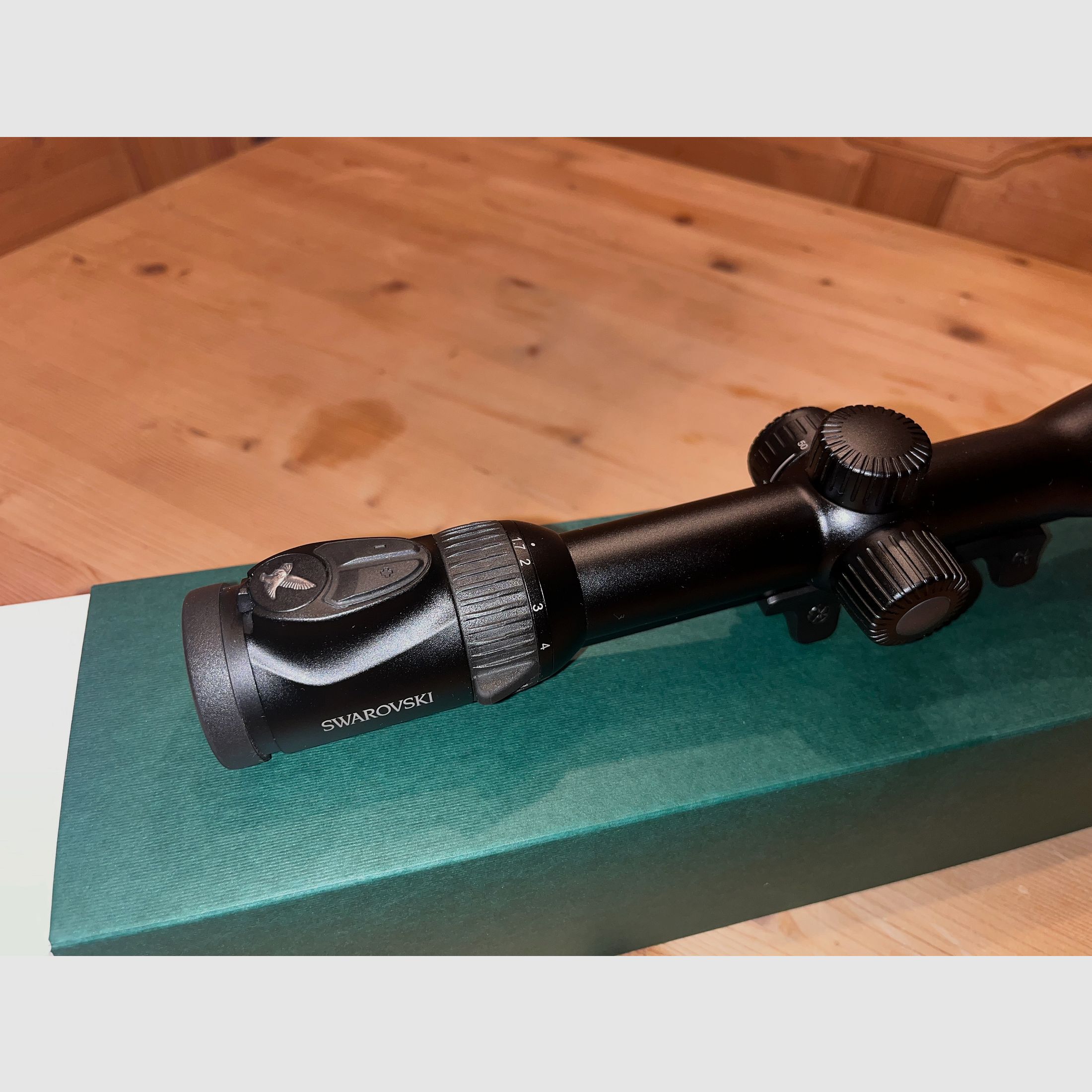 Swarovski Z8i 1.7-13.3x42 avec rail SR et réticule 4Ai