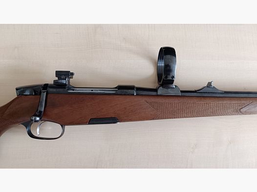 Rifle repetidora Steyr Mannlicher lujo calibre 7x64