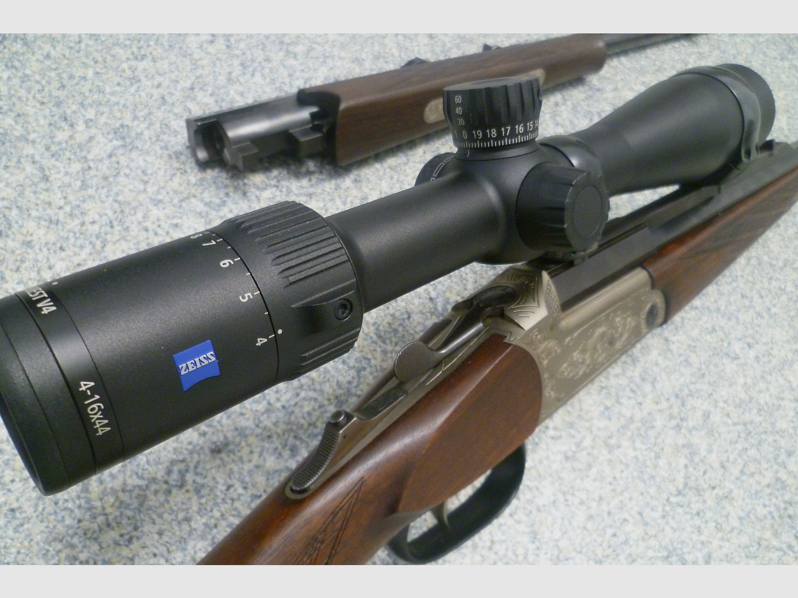 Blaser Kipplaufbüchse K770 5,6x50R Magnum mit Austauschlauf K77 8x68S