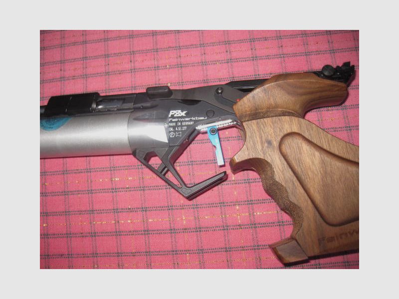 Feinwerkbau PX8 con garantía y accesorios de soporte