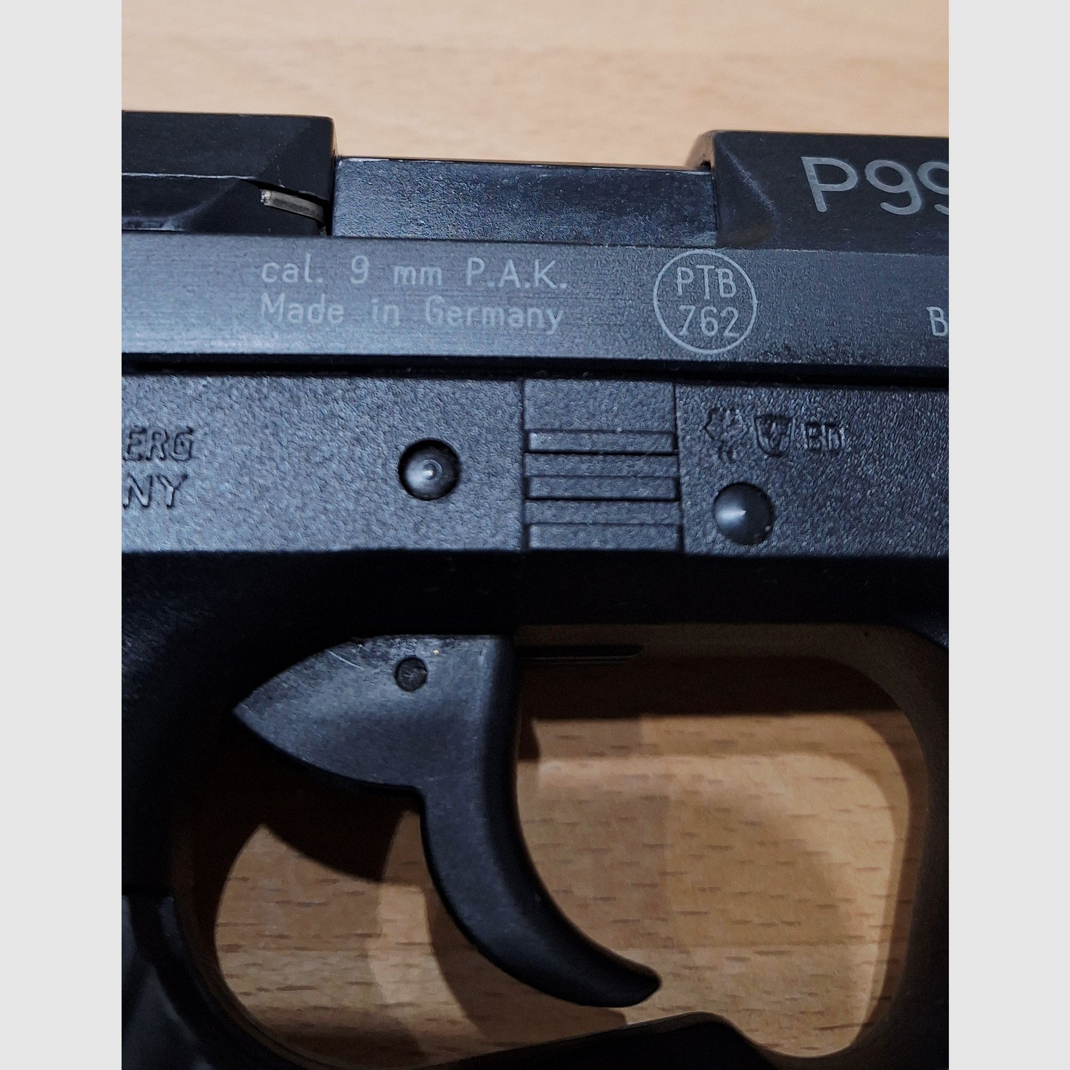 Walther P99 Schreckschuss PAK 9mm + 2 Magazine