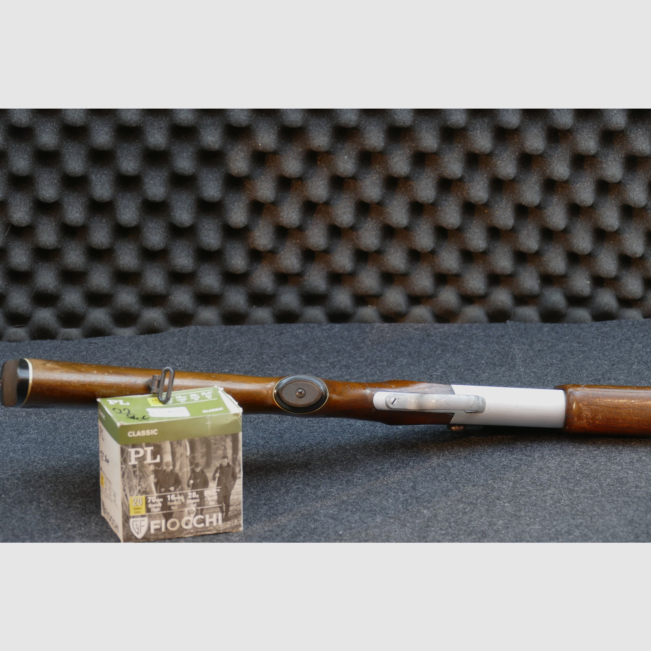 Savage Model 24 DL — Kombi‑Bockbüchsflinte (Gewehr über Schrotflinte), Kaliberkombination .22 WMR / 20/70 inkl. einfacher Optik