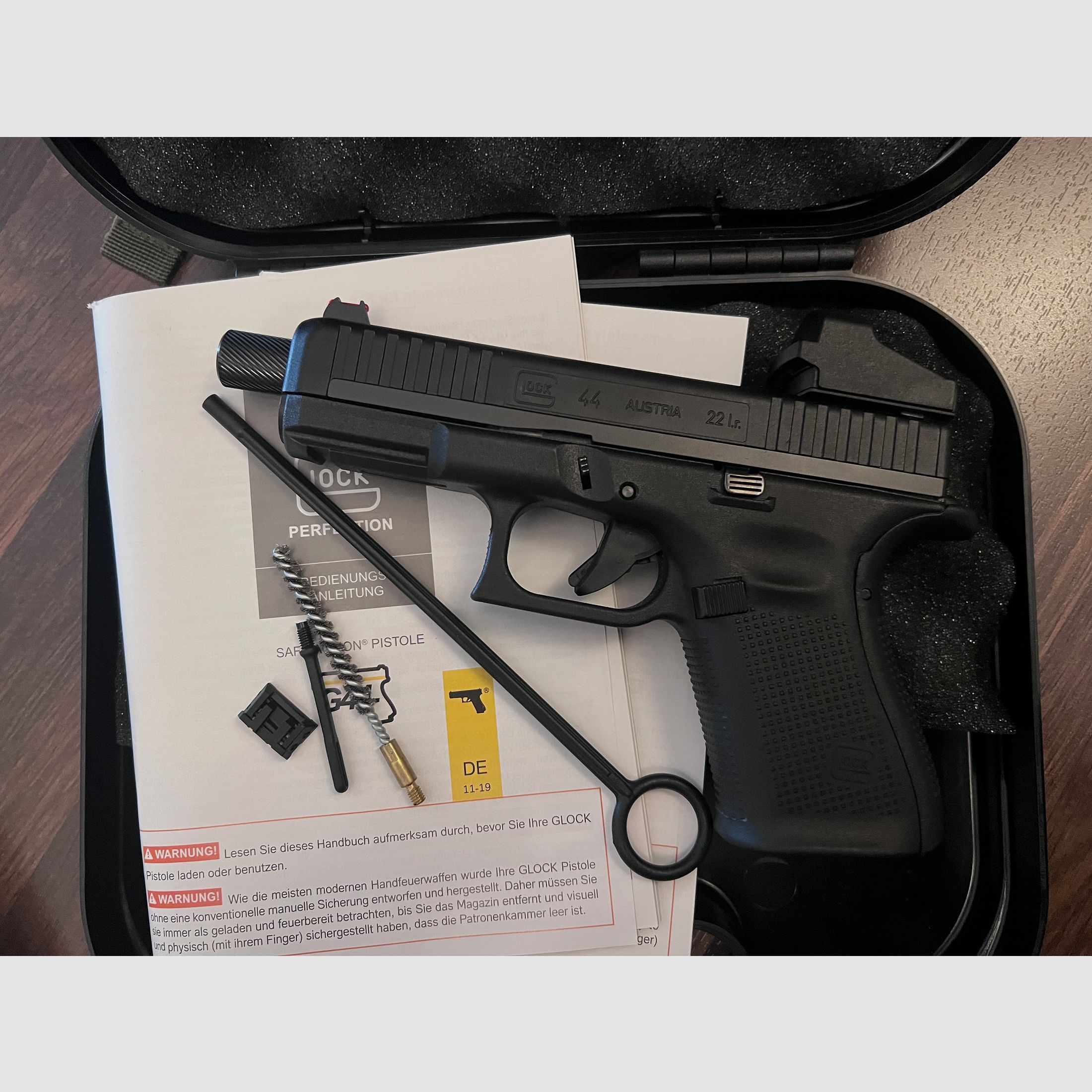 Glock 44 .22 lr with threaded barrel and Shield SMS 4.0 MOA + Glock Performance Trigger