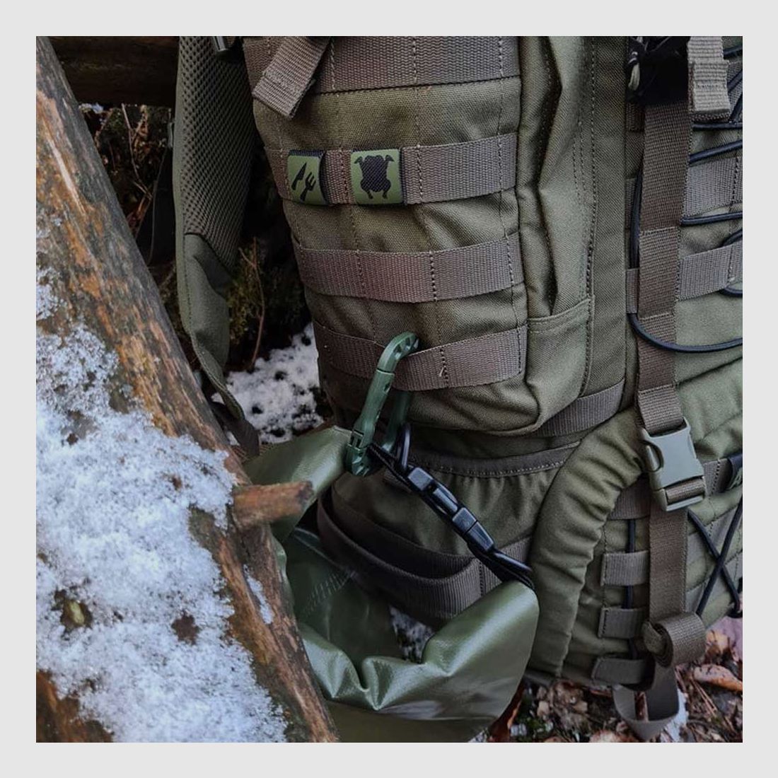 NightStripes BUSHCRAFT EDITION TARN SCHWARZ-OLIVE