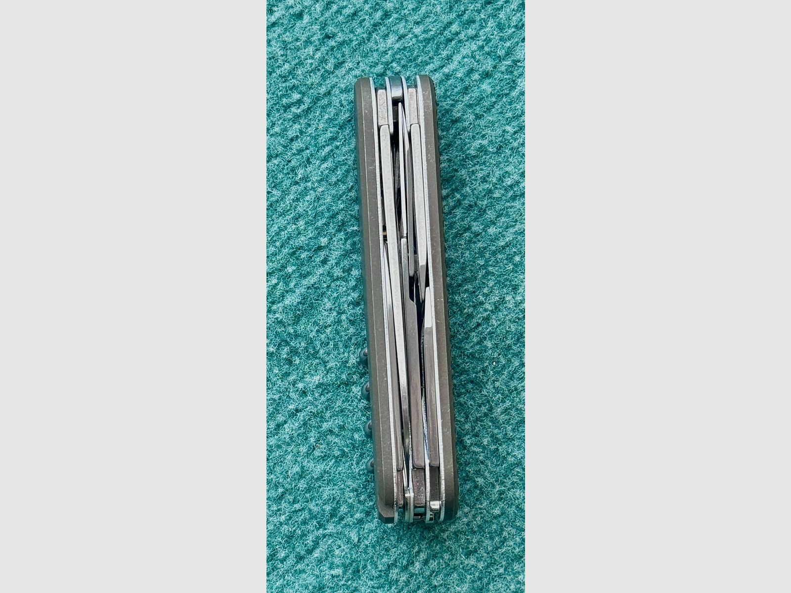 Victorinox Climber mit Titan-Griffschalen in rosty