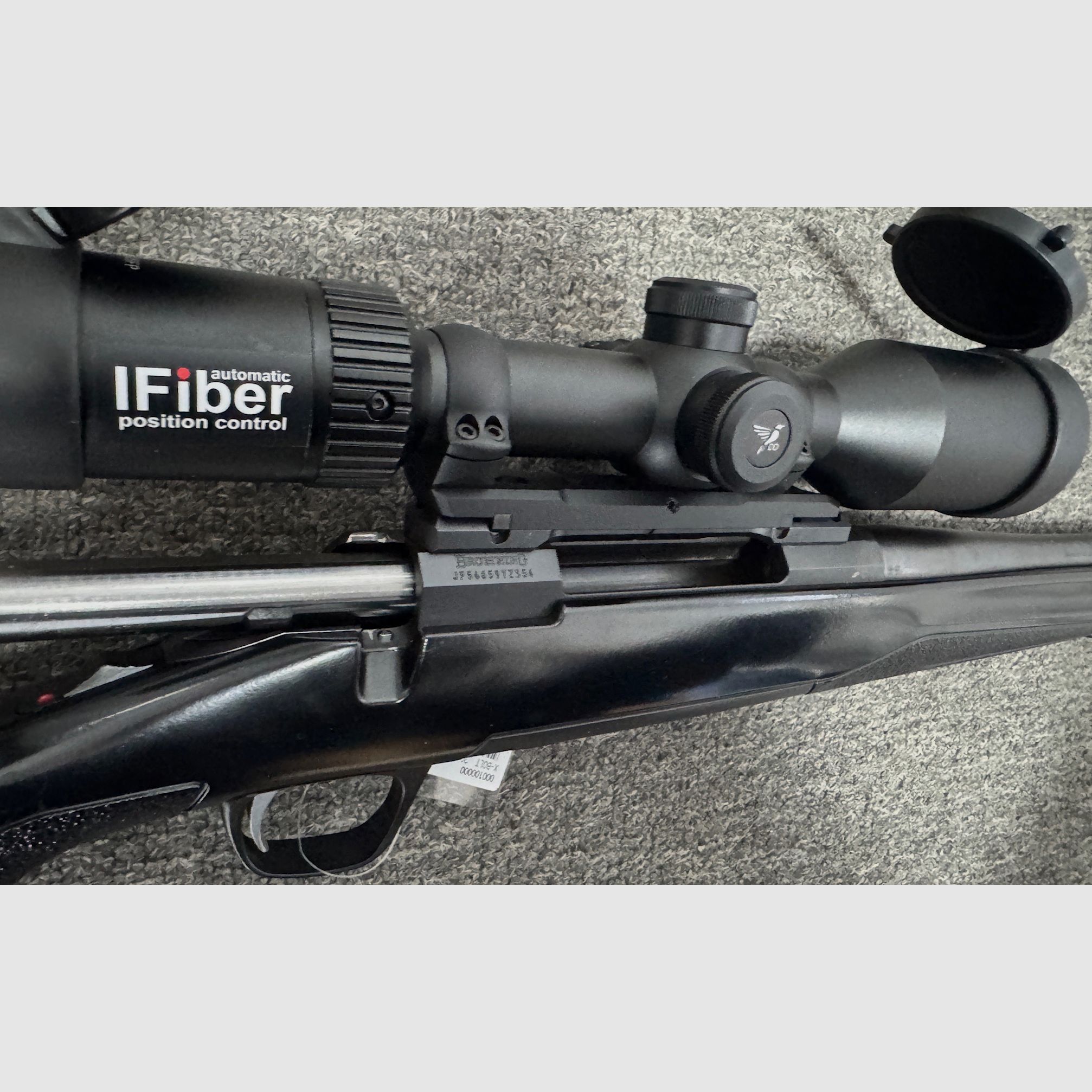 Browning X-Bolt .30-06 with muzzle thread, riflescope