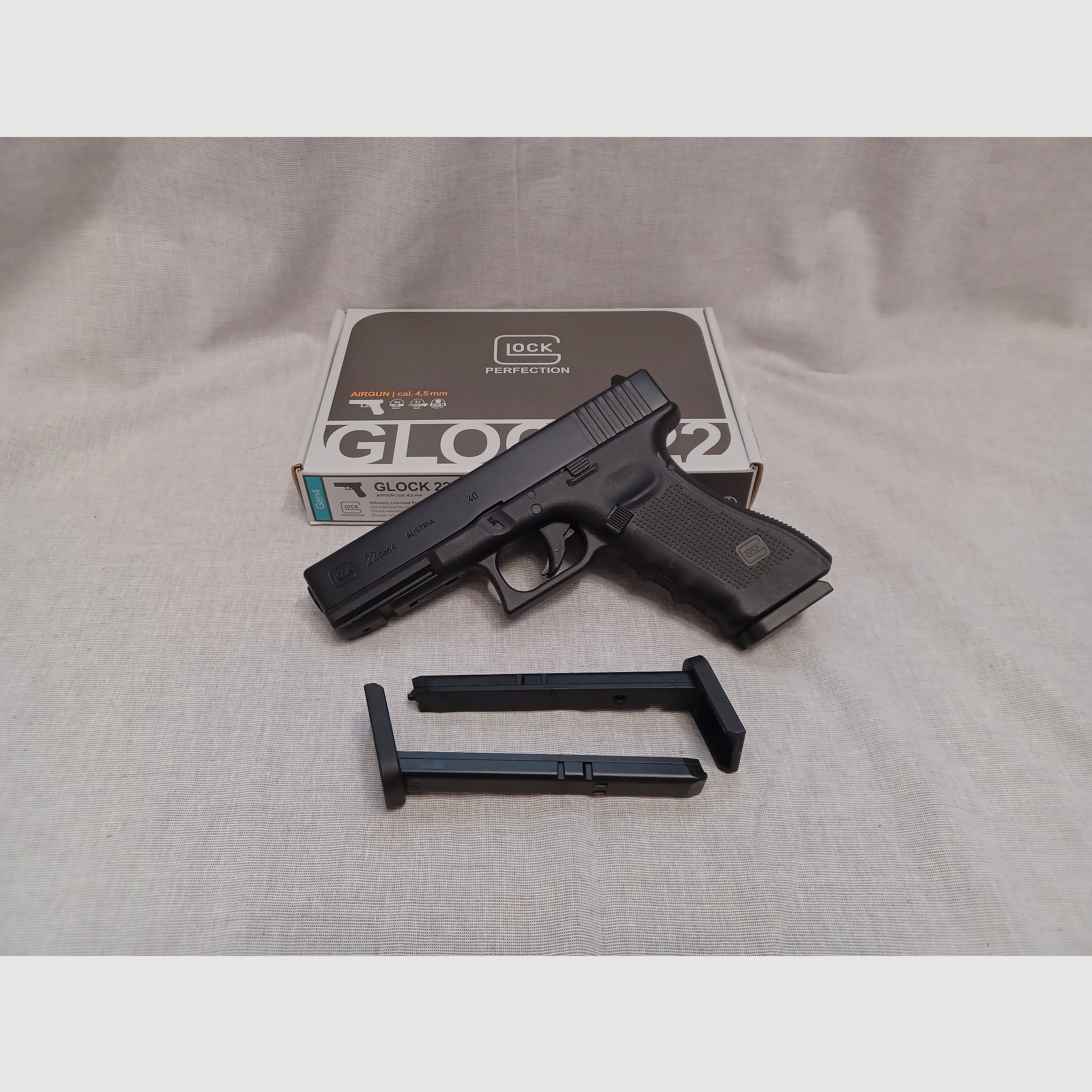 Glock 22 Gen4 / 4,5 mm BB / CO2 / Pistole / OVP (71)