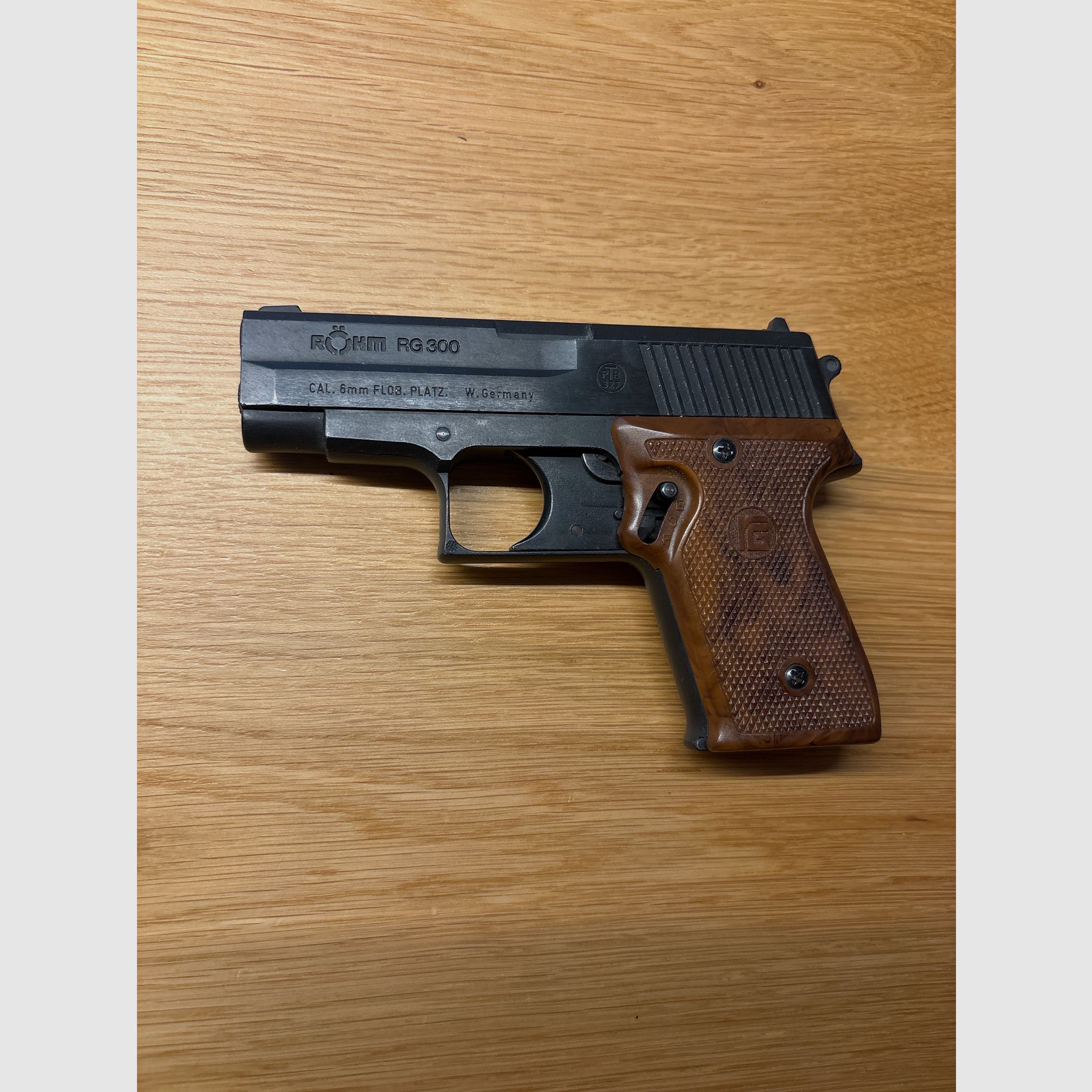RÖHM RG 300