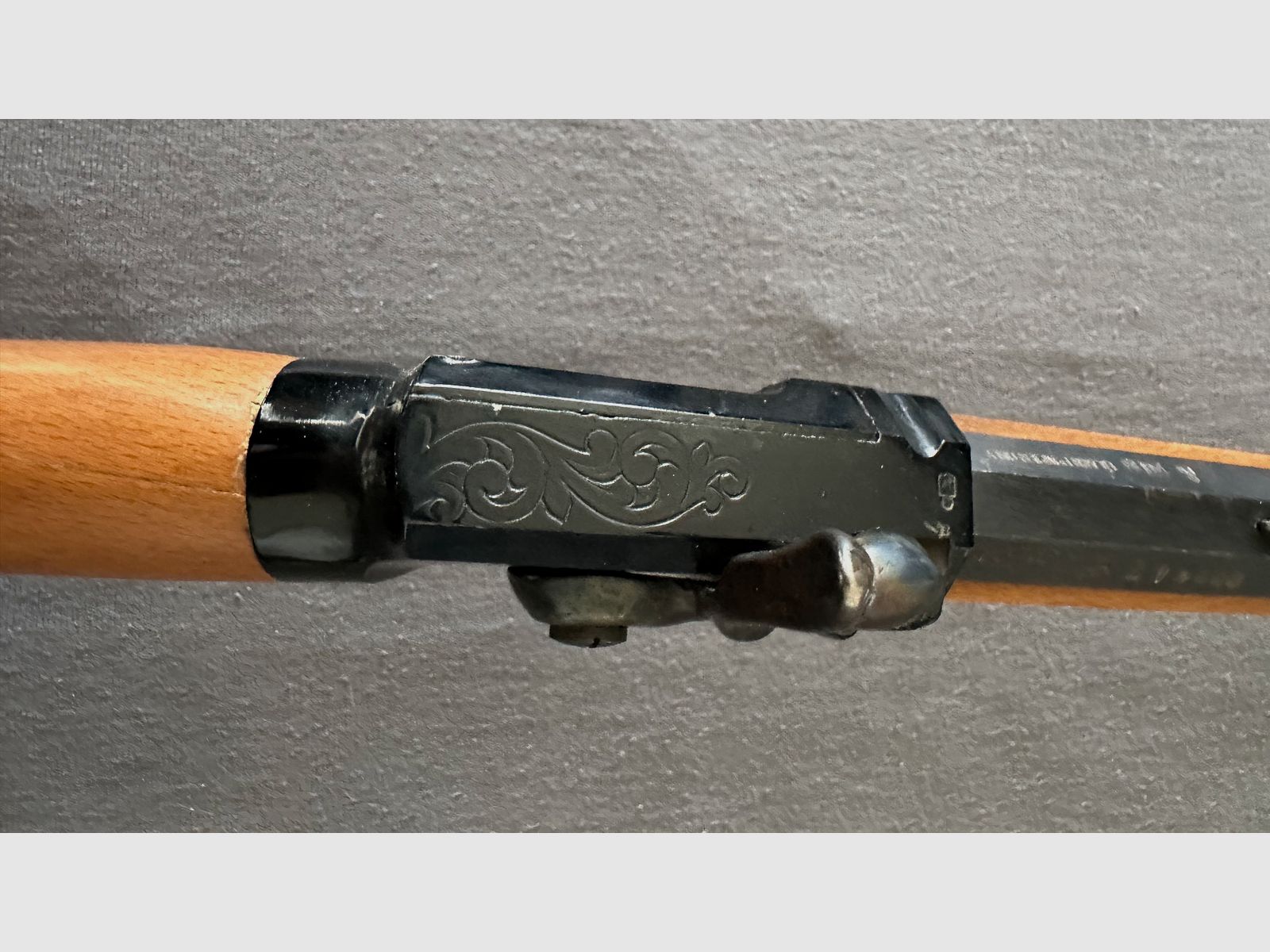 Vorderlader kaliber .45 Schwarzpulver Gewehr aus Italien 