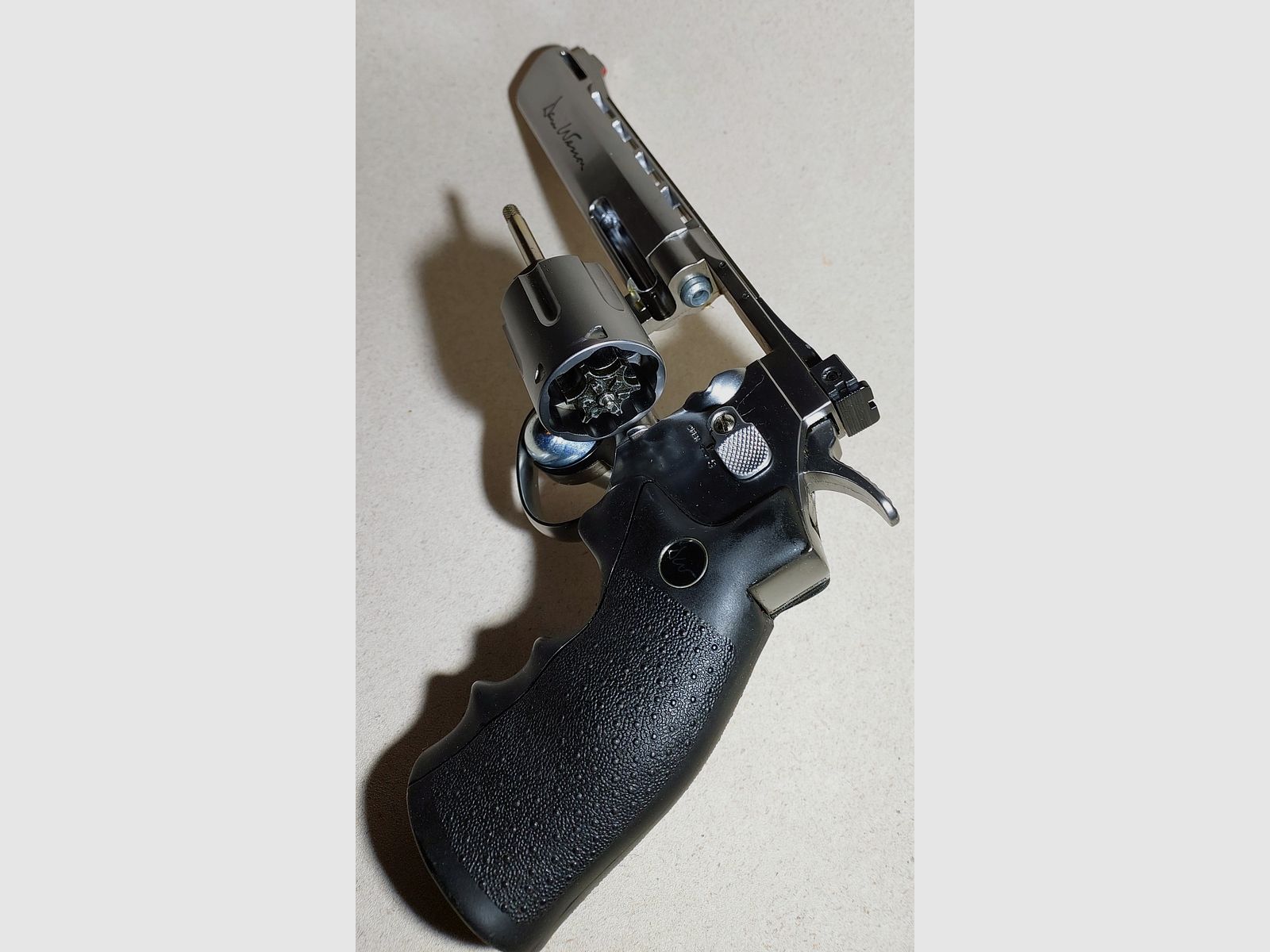 Dan Wesson 6" Revolver 4,5 mm Stahl BB Co2 Silber (P18)