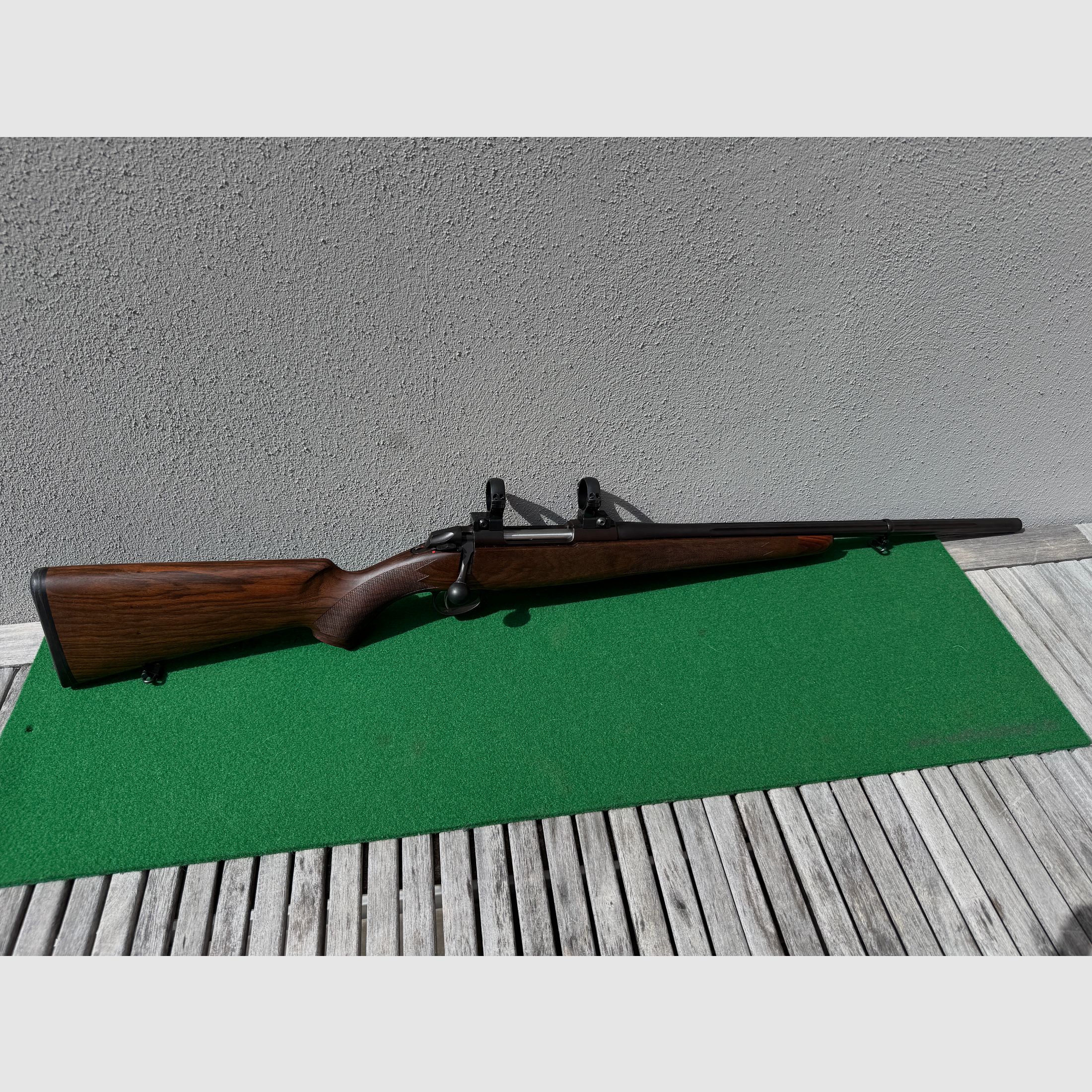 Sako 85 Grizzly 308 Win acanalado hermosa culata de madera
