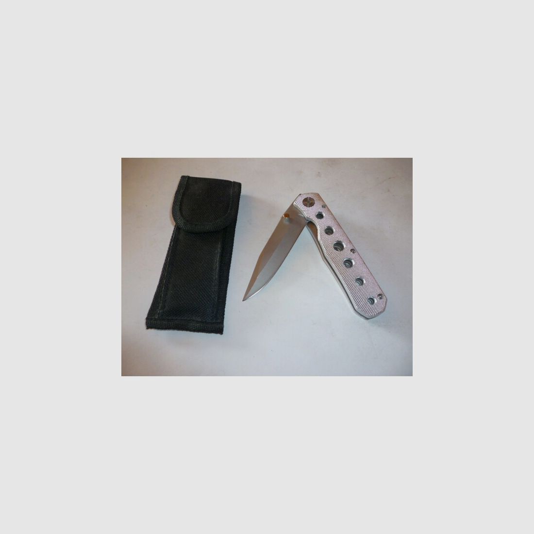 Taschenmesser - Alu ca. 90 gr. mit Gürtelclipp und Gürteltasche Ge.-Länge ca. 20cm