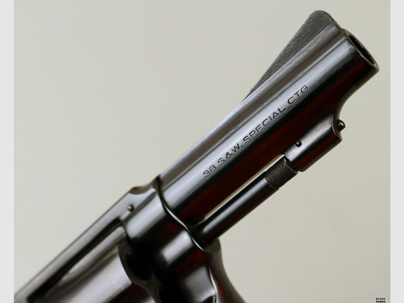 Revolver Smith & Wesson mod. 36 cal. 38 spec. serial no. J288804, image 7 of 11