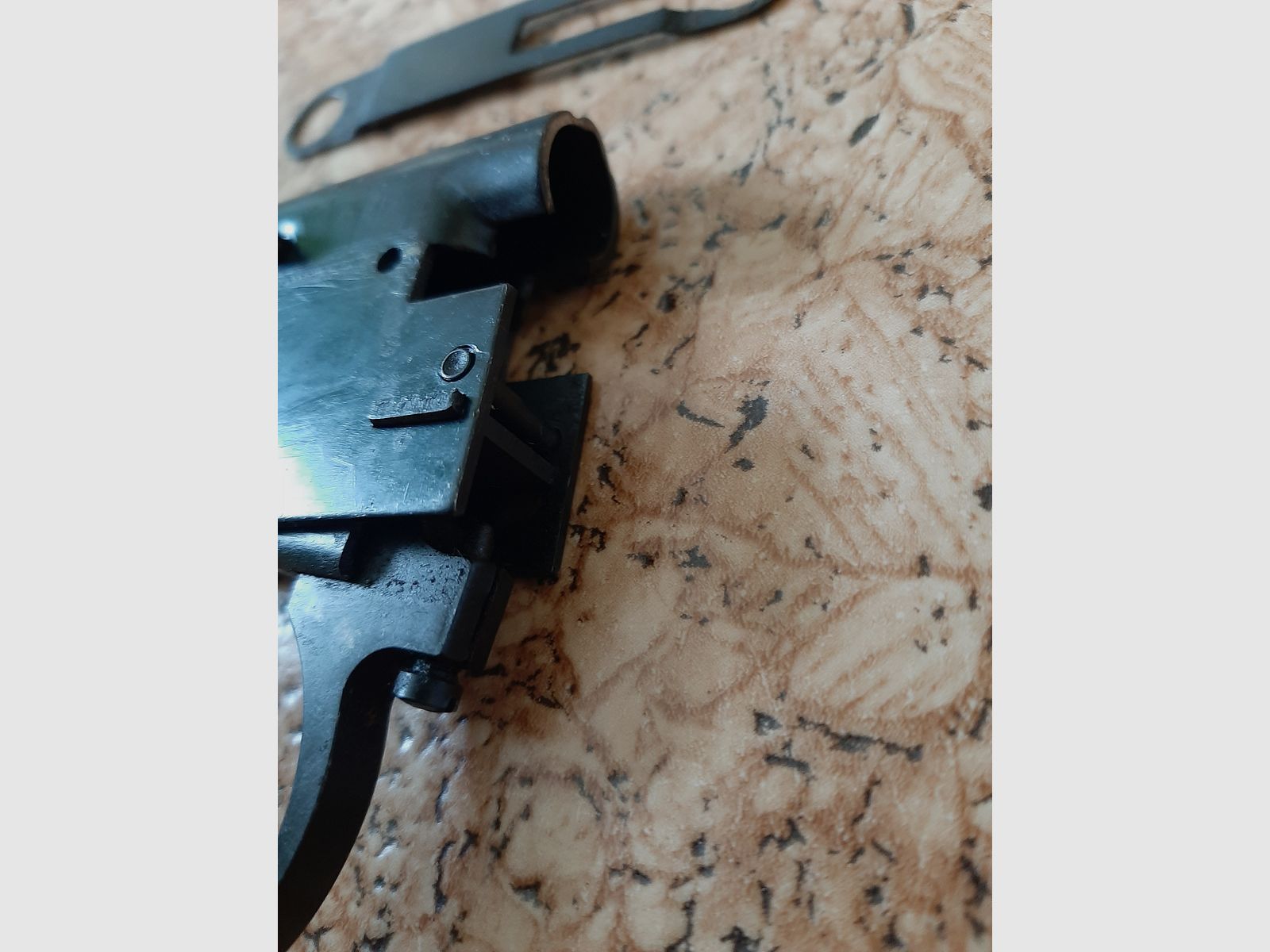 Walther LG 52 Abzugssystem mit Schaftblech
