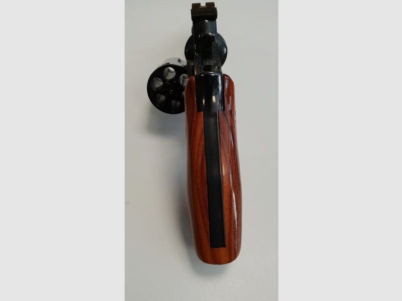 SMITH & WESSON 586-3 (verkocht), afbeelding 4 van 5