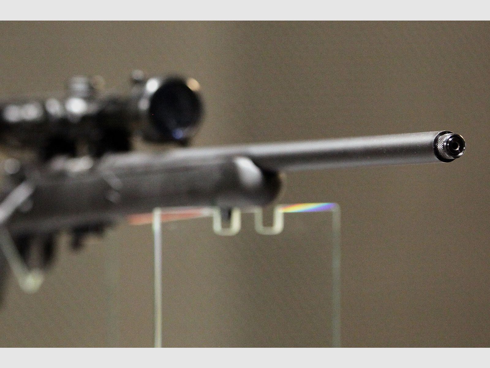 Savage 93R17FV TB Varmint, afbeelding 4 van 6