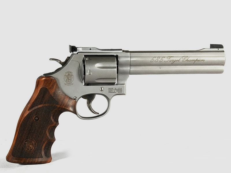 Smith & Wesson 686 Target Champion