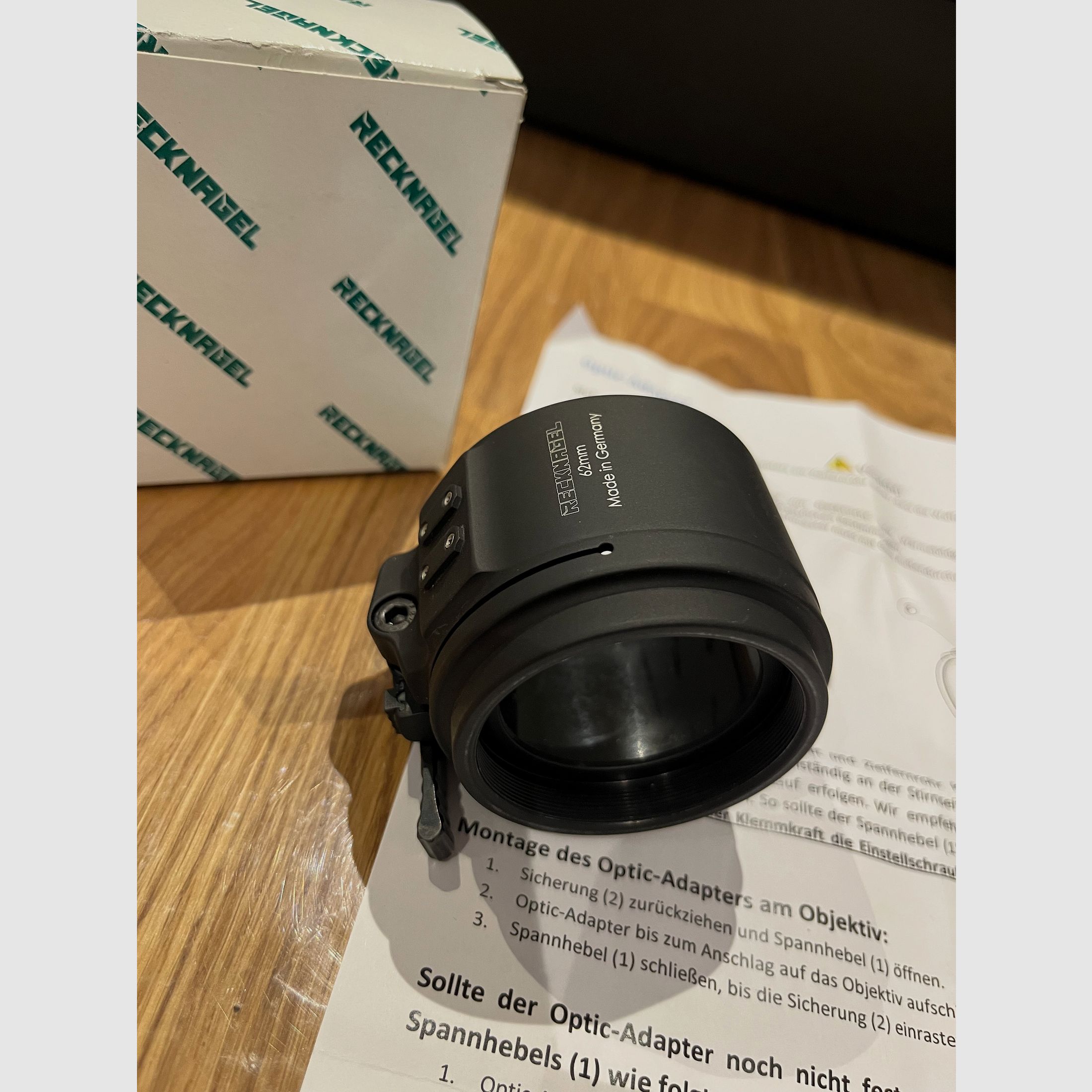 Recknagel clamp adapter for attachment devices