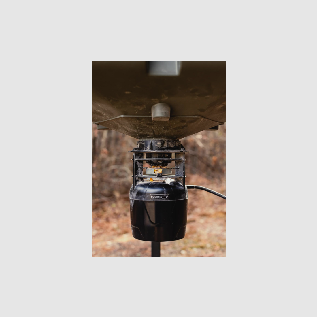 Moultrie distributeur automatique de nourriture Pro Hunter Feeder II avec Bluetooth, jusqu’à 10 horaires de nourrissage réglables par jour, image 2 sur 7