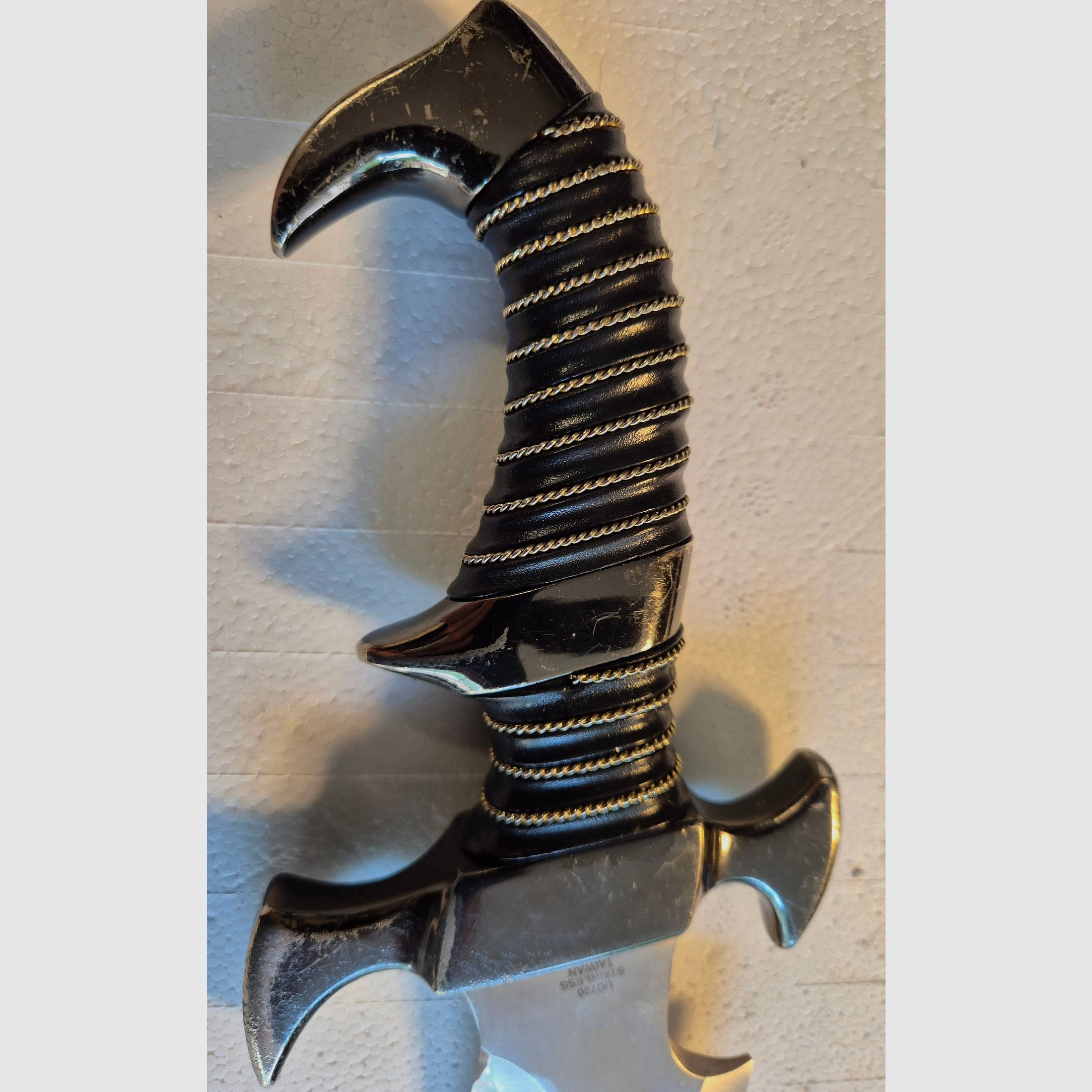 Gi Hibben Raven UC700 Fantasy Fighter Custom Design Messer