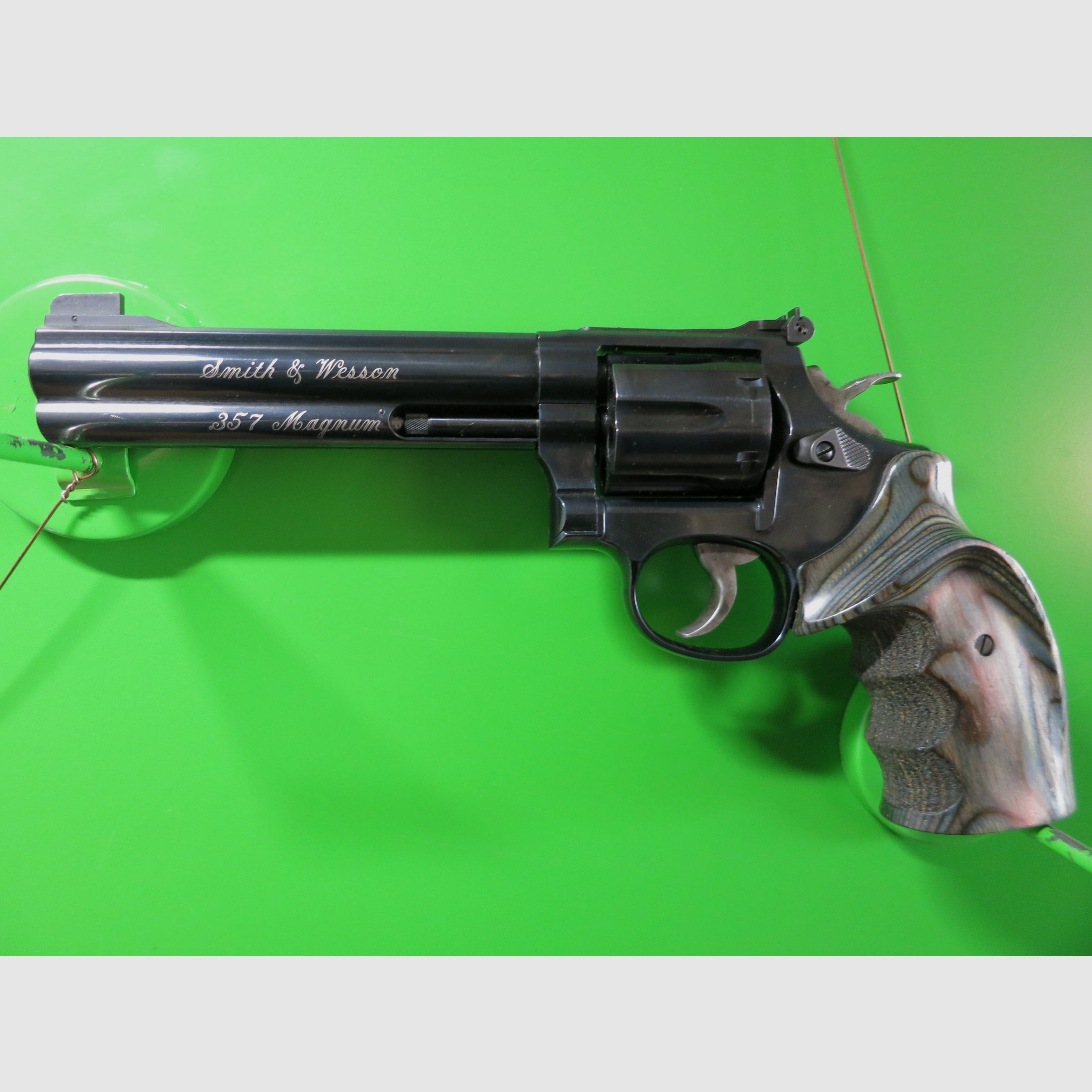 Revolver SMITH & WESSON Modell 586-5, Target Champion 6", Kal. 38/357 Mag, Royal Blue   #33-