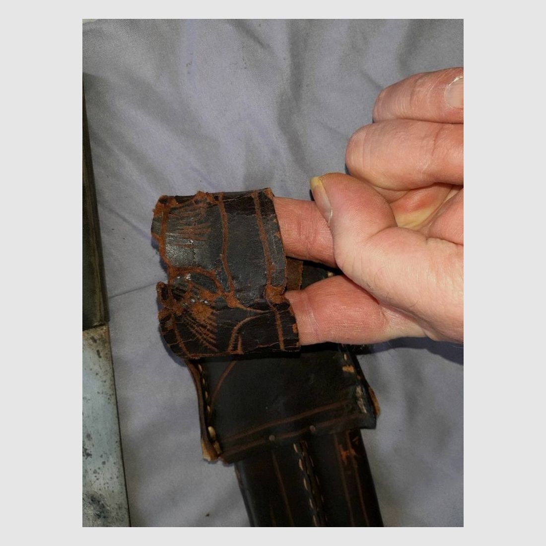 SCHEUNENFUND, eine über 40 Jahre alte MACHETE mit Hersteller Gravur 