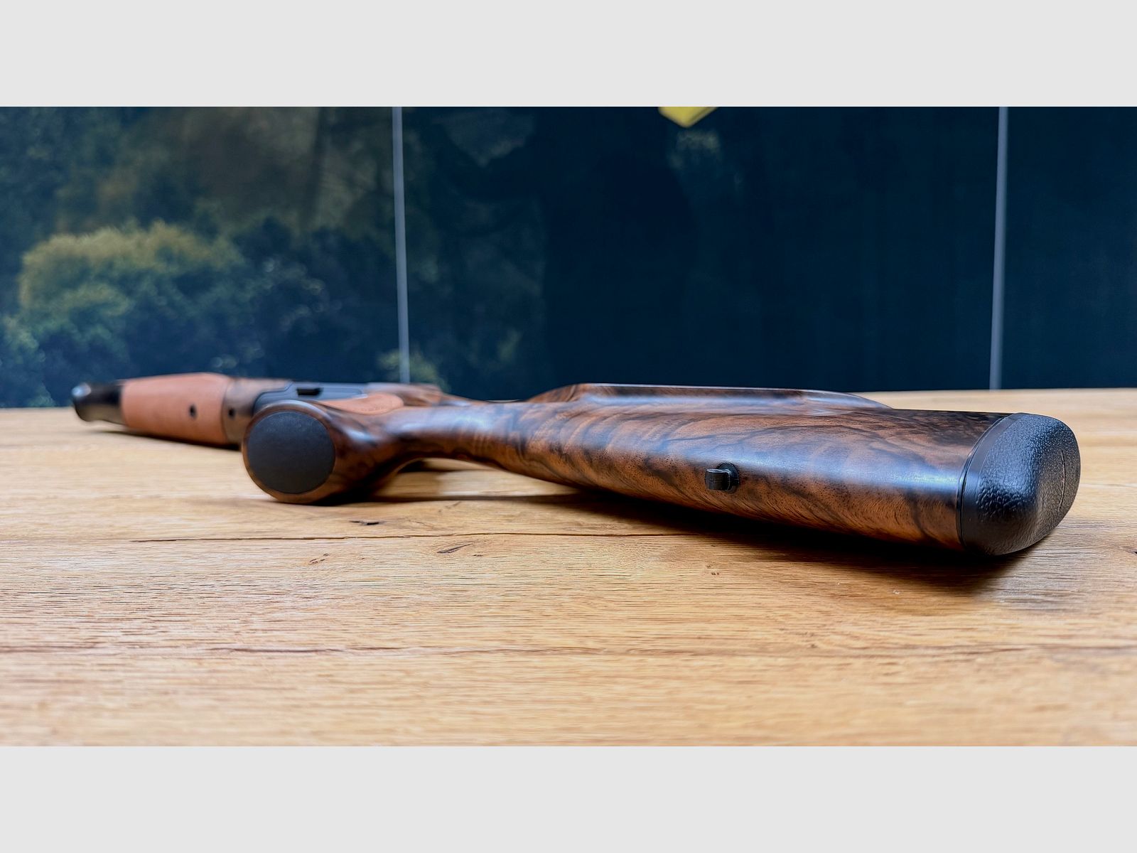 Blaser R8 Success Stocking / Wood Grade 7 / Chesterfield Leather / BREATHTAKINGLY BEAUTIFUL