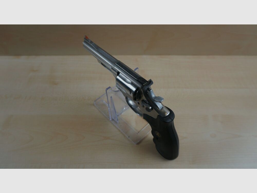 Smith & Wesson 66-2