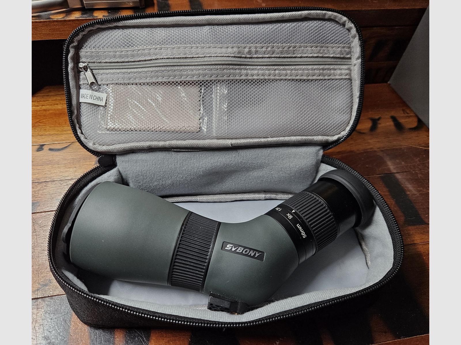 Svbony SV410 ED Spektiv