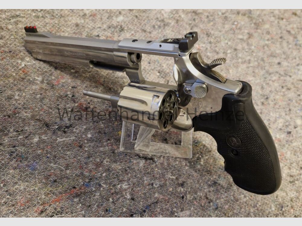 Smith & Wesson Mod. 617-1